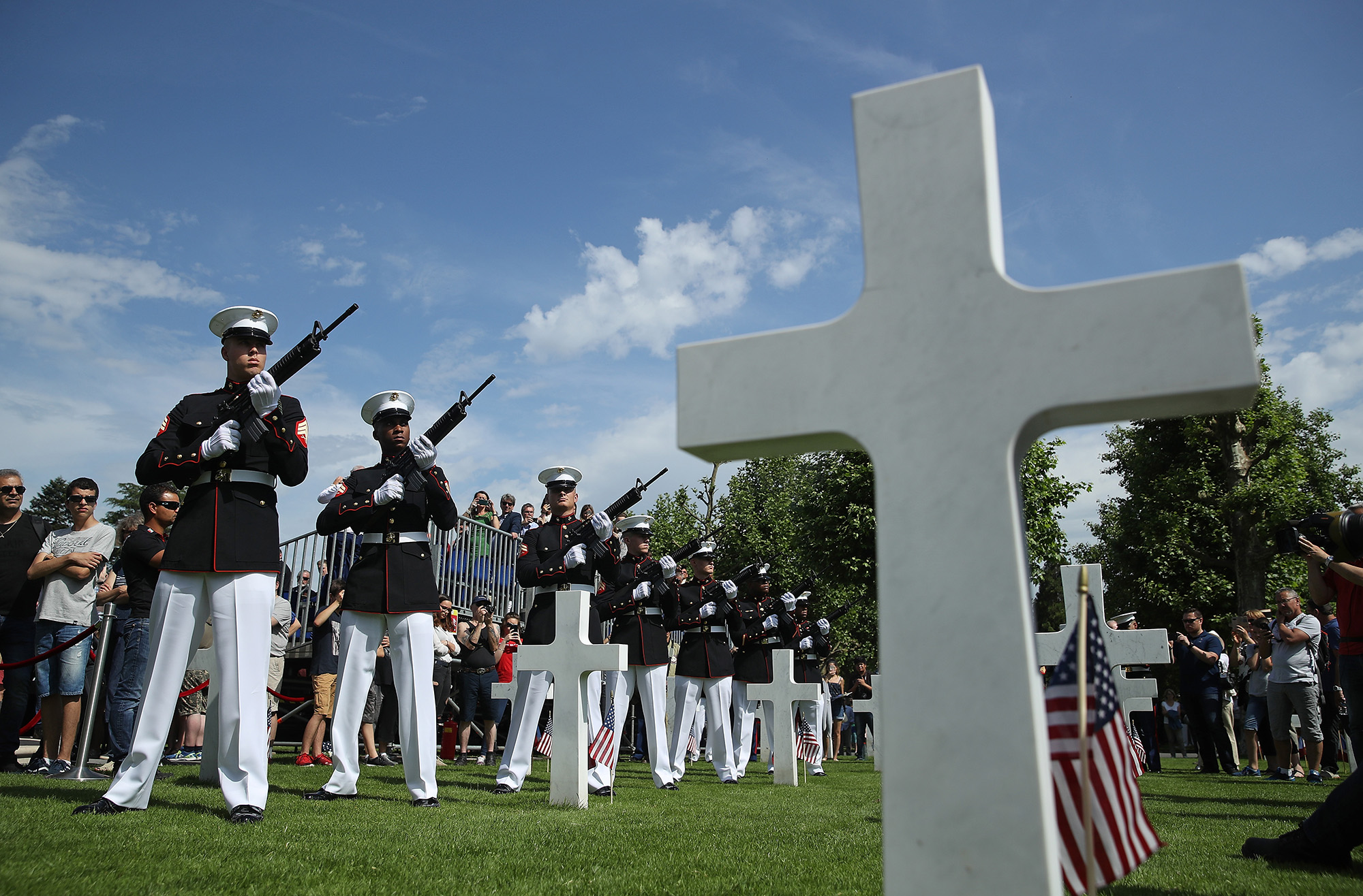 Here's why these Marines are now wearing the French Fourregere Here's why these Marines are now wearing the French Fourregere