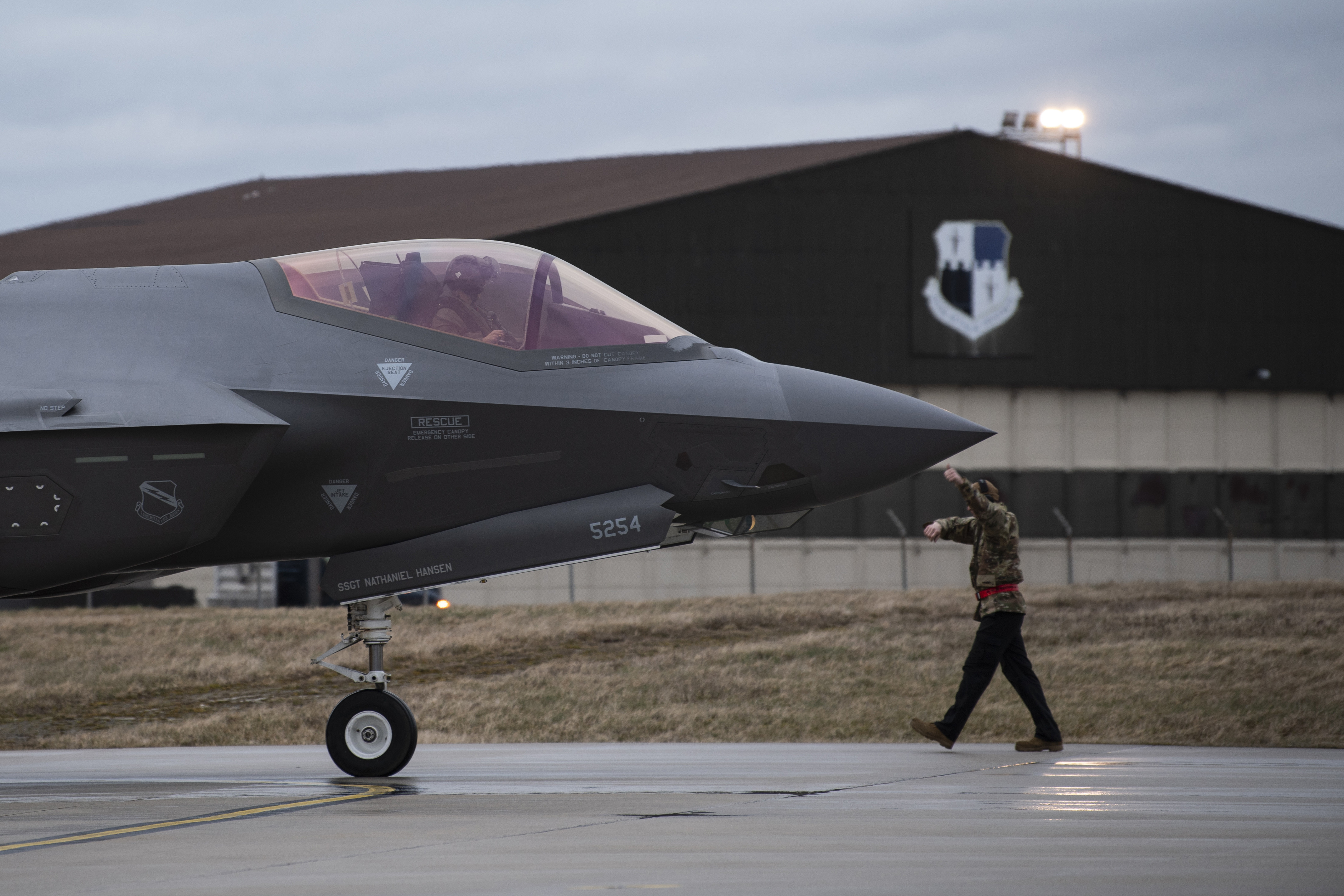 Deployed Airman helps others' fitness plans take shape > U.S. Air Forces  Central > Display