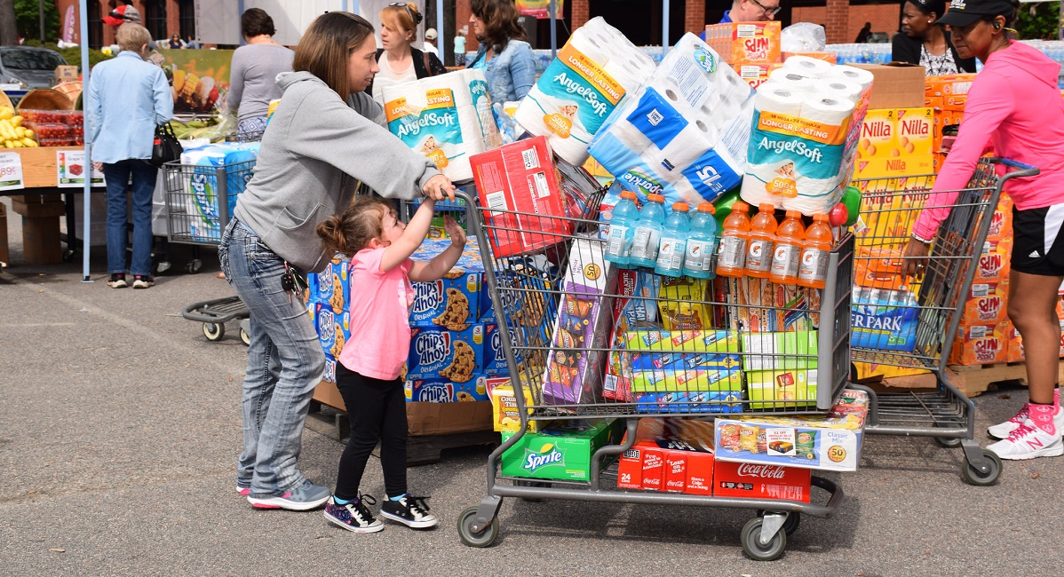 They're back: Commissary sidewalk sales set for May