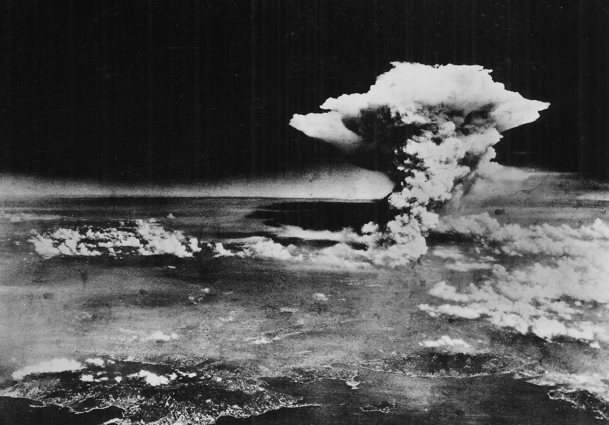 El hongo sobre Hiroshima tras la explosión nuclear (Foto: AP Photo/U.S. Army).