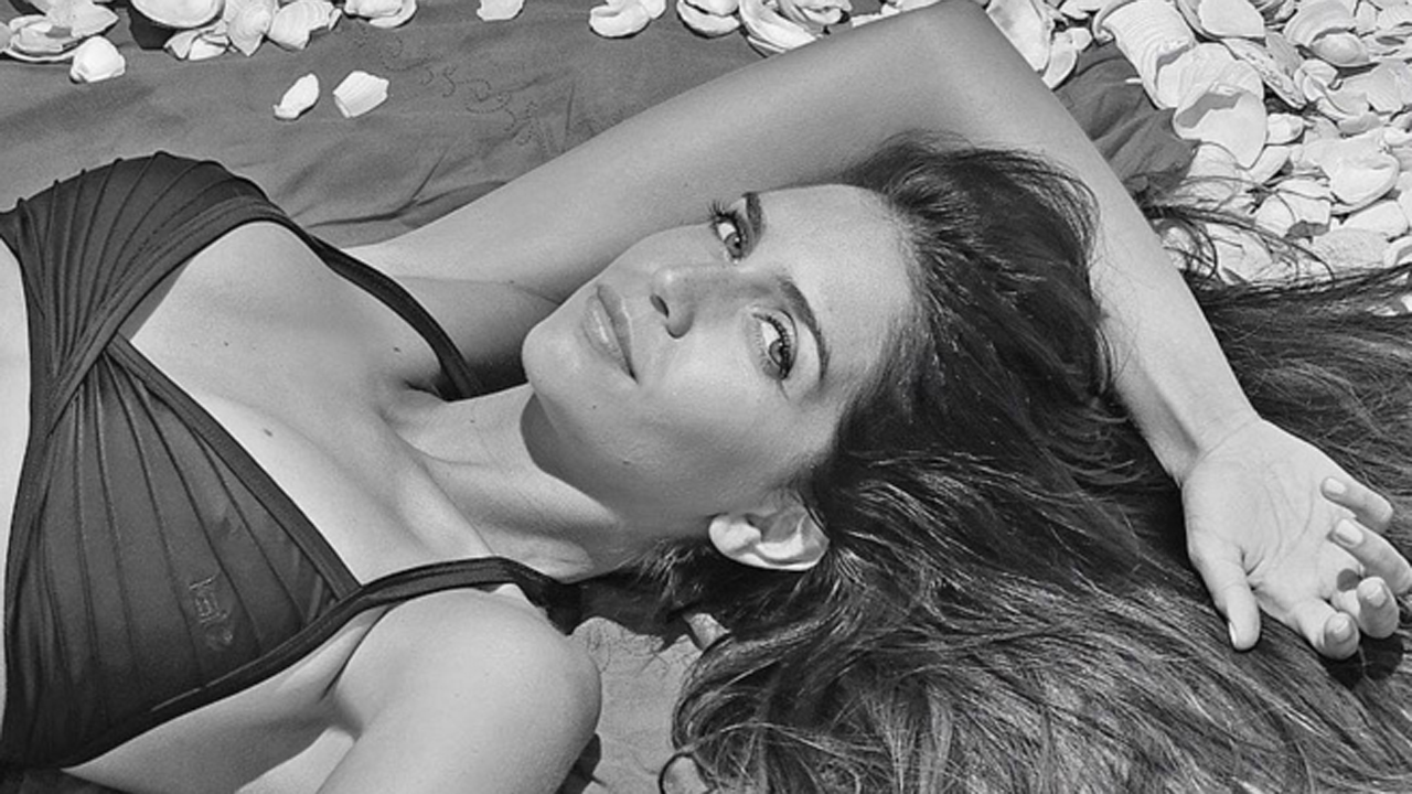 Sensualmente embarazada: a la espera del nacimiento de su beba, Zaira Nara muestra su pancita con una foto muy sexy