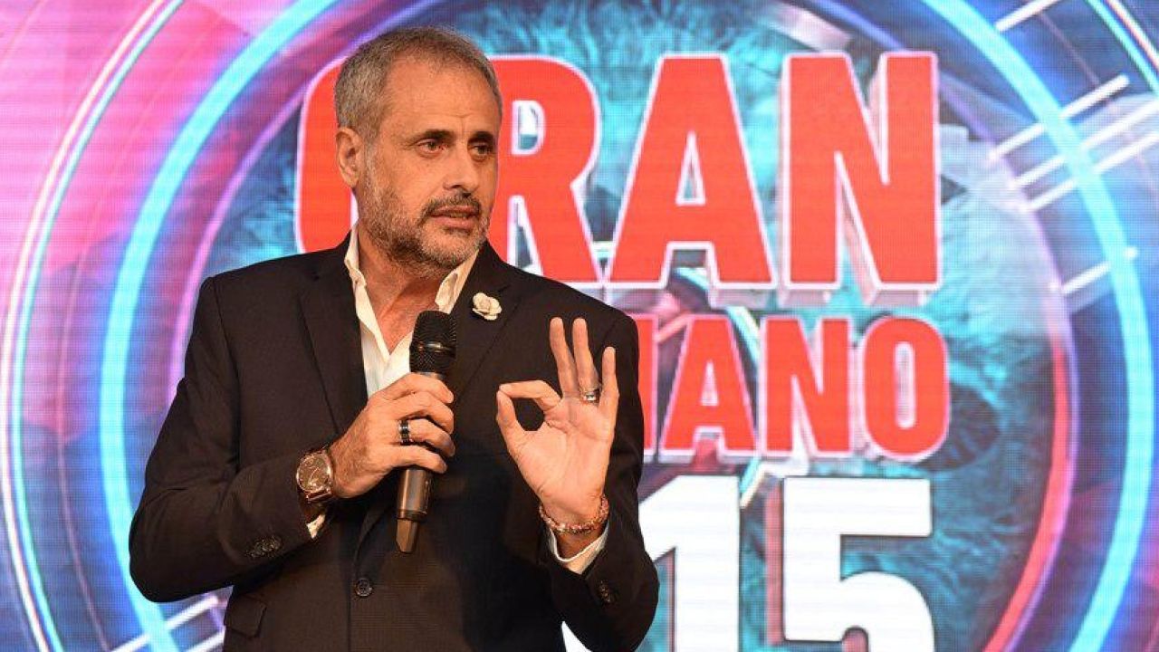 Jorge Rial al frente de la versión 2015 de "Gran Hermano" (Foto: Captura América)