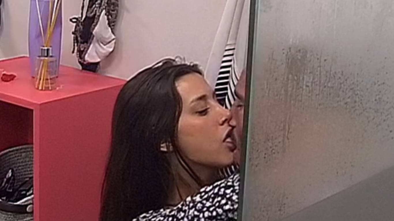 Se filtró una foto de Alfa de Gran Hermano desnudo y Yanina Latorre se  indignó al verla | TN