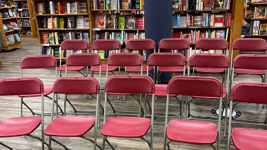 Una escritora presentó su último libro, pero no fue ni la familia: “Lloré todo el camino a casa”