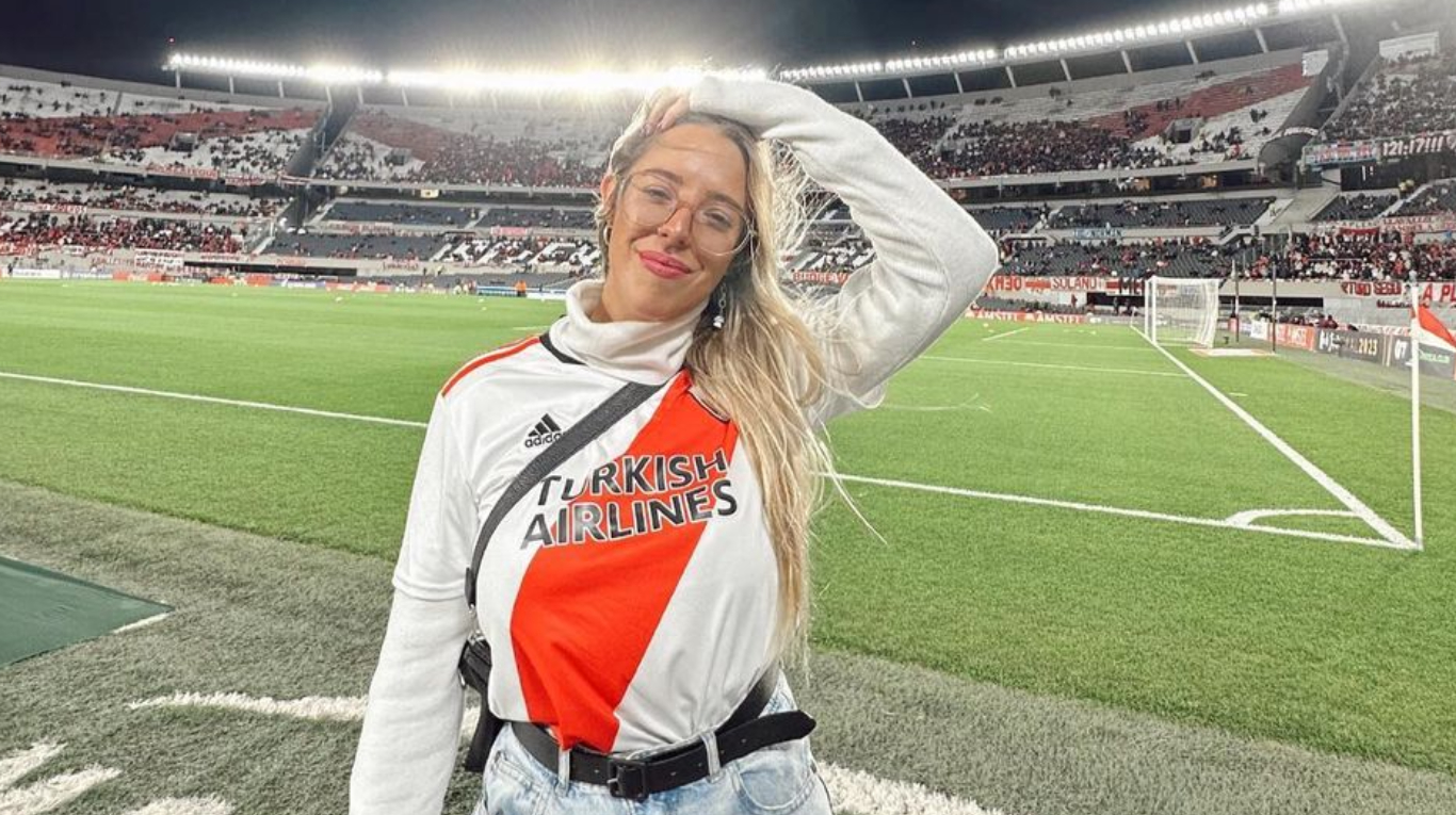 El papelón de Nati Jota en medio de la cancha de River que hizo reír a  todos | eltrece