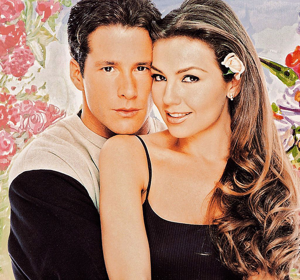 Fernando Carrillo recordó "Rosalinda" con una foto cómplice e inédita con  Thalía | TN