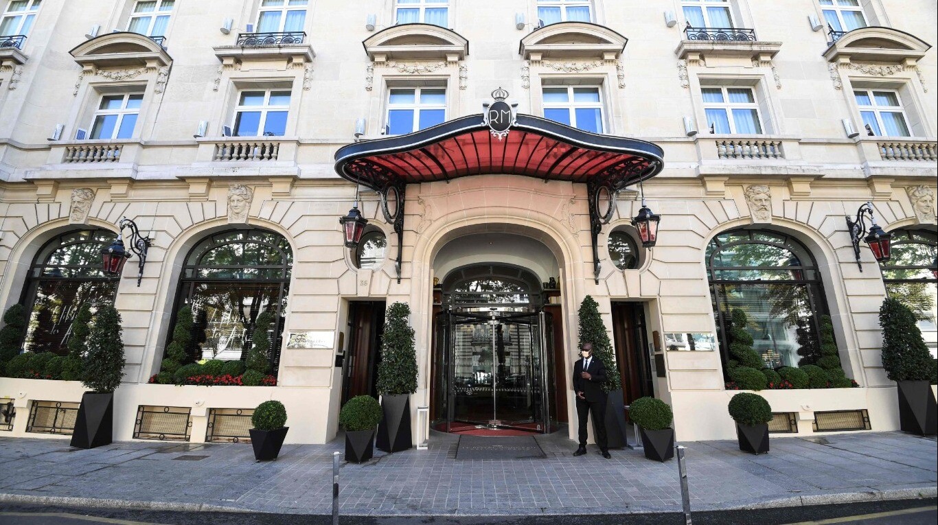 Royal Monceau, el palacio donde se hospedarán los Messi. (Foto: AFP).