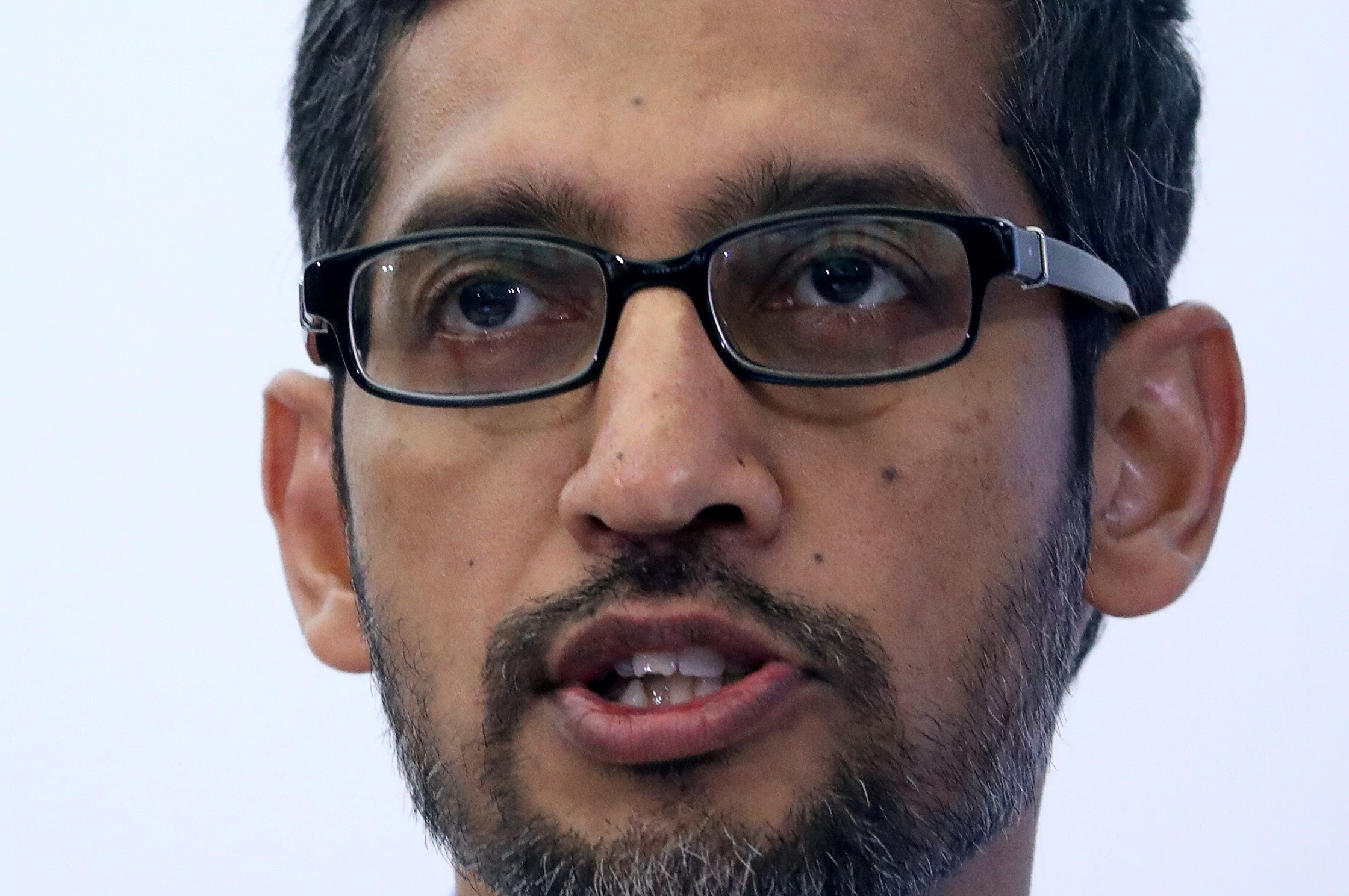 Sundar Pichai, CEO de Google, es también el director ejecutivo de la matriz Alphabet. (Foto: Reuters/ Yves Herman)