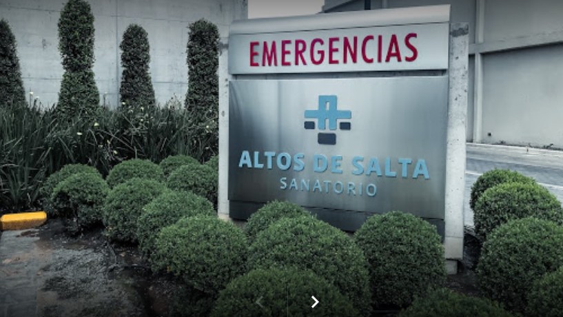 El adolescente agredido en una finca de Campo Quijano fue internado en el Sanatorio Altos de Salta. (Foto: gentileza de Info Salta 24)