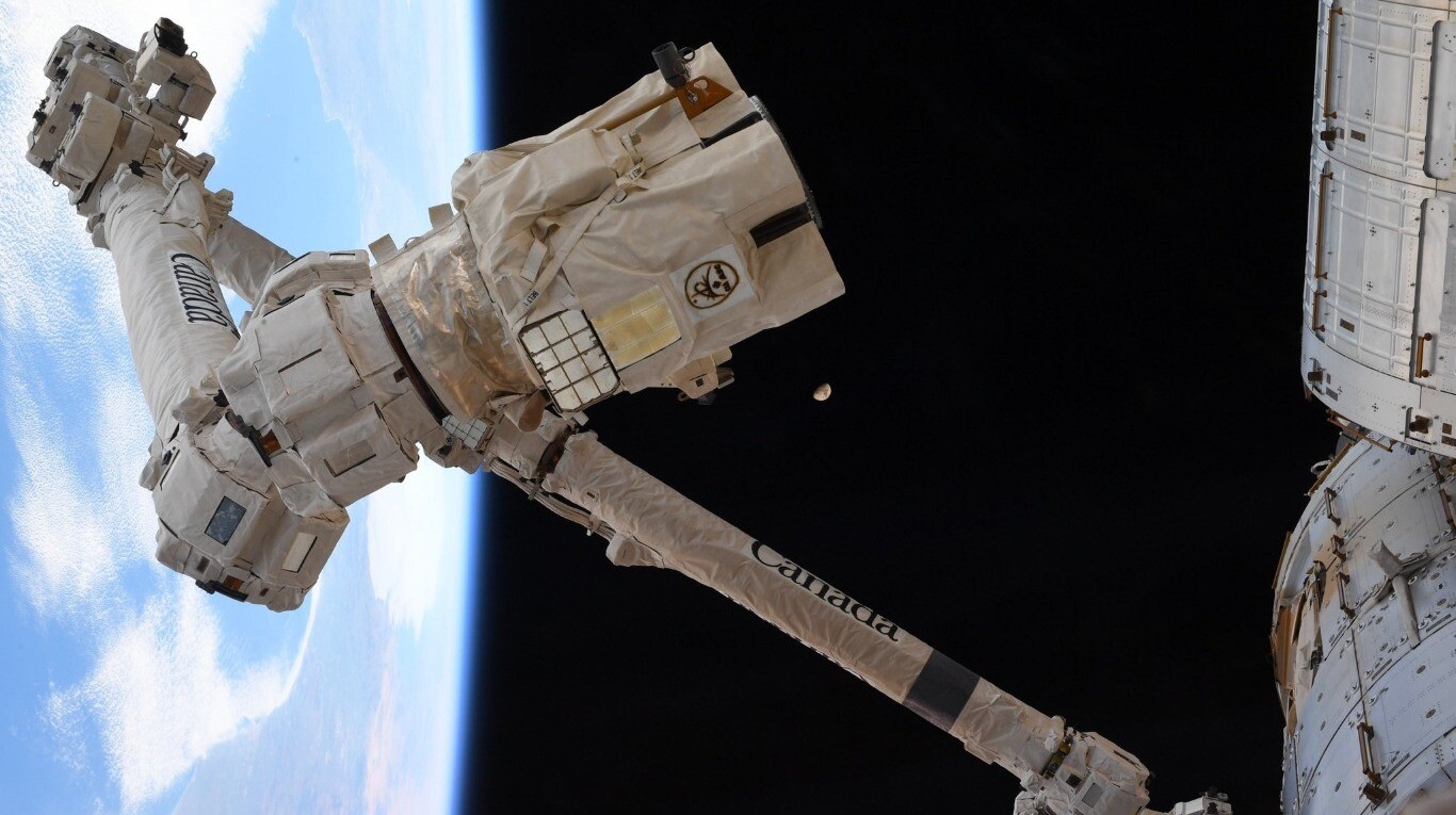 El brazo robótico Canadarm2, que sufrió daños en la EEI. (Foto: Canadian Space Agency).