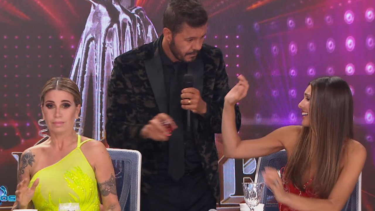 La reacción de Pampita cuando probó el perfume creado por Charlotte Caniggia