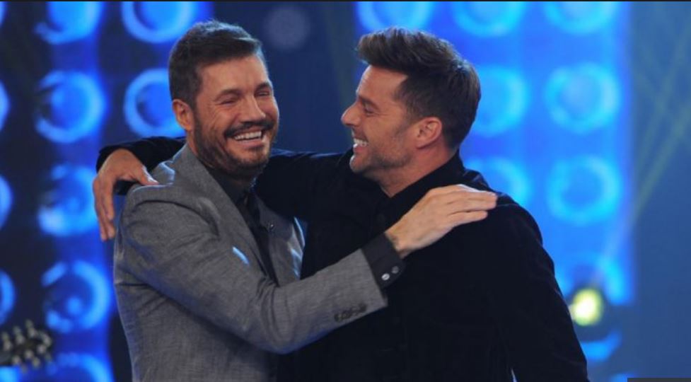 Marcelo Tinelli dijo que quiere hacer una serie sobre la vida de Ricky Martin y ya empezaron las especulaciones