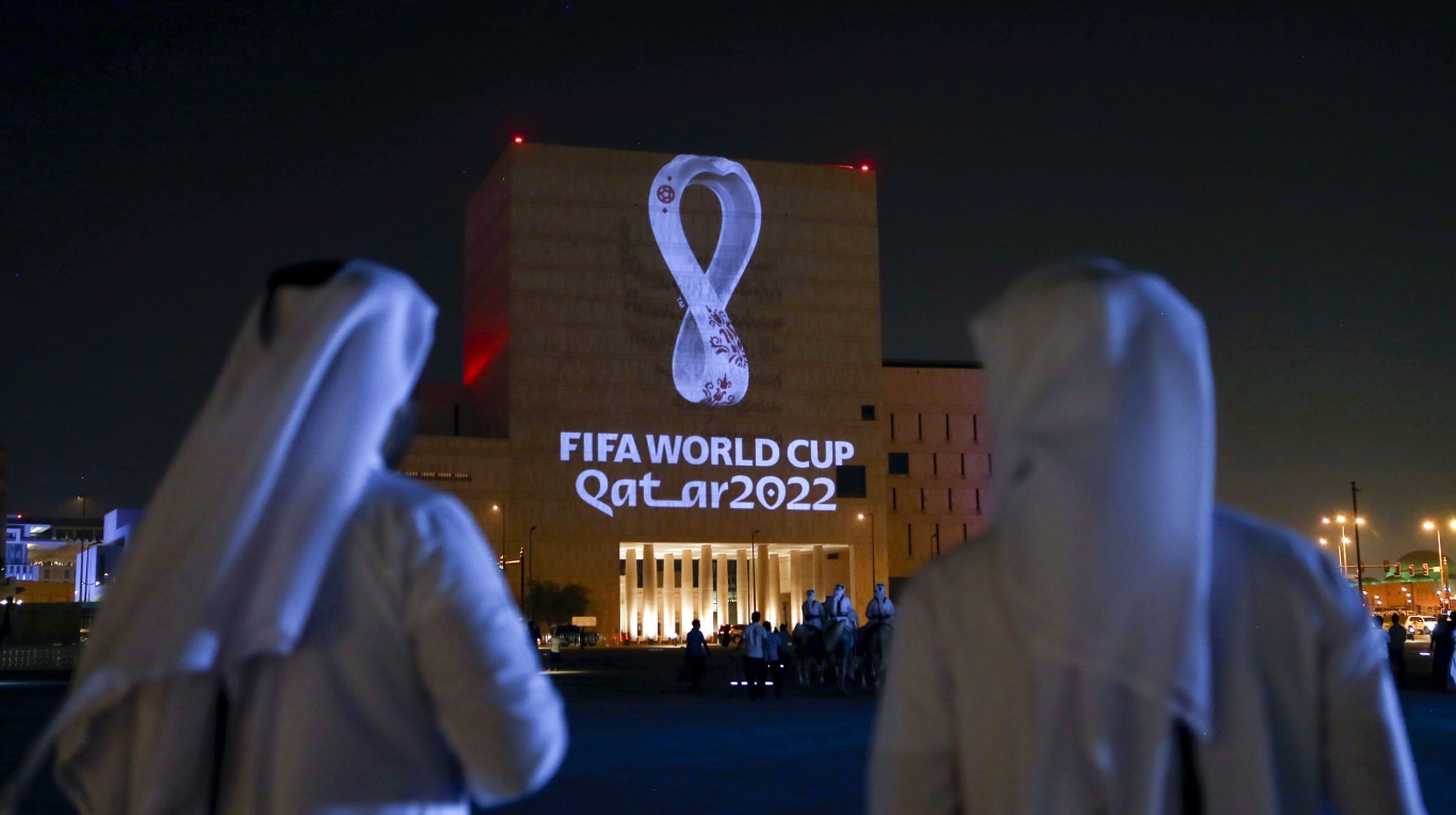 Mundial Qatar 2022: alcohol y “demostraciones de afecto” en público estarán restringidas casi a pleno | TN