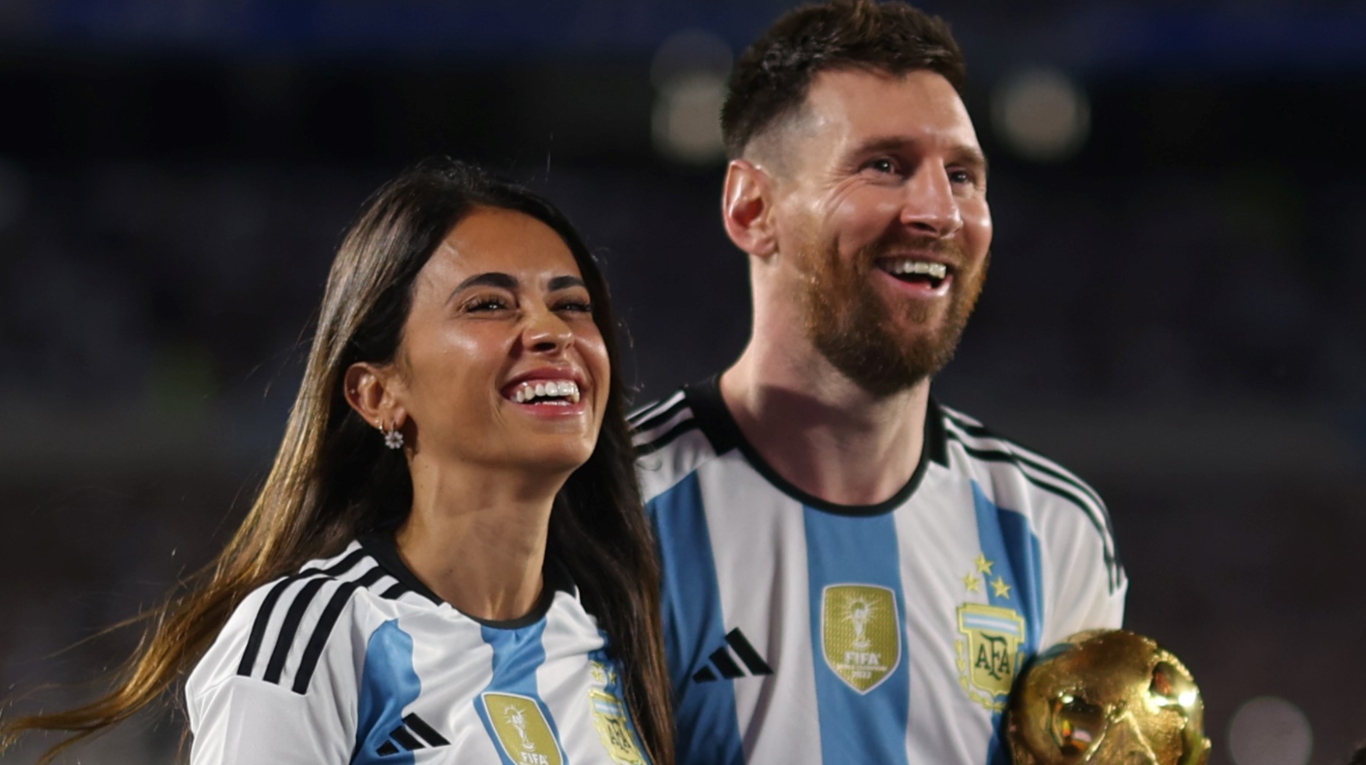 Messi y Antonela Roccuzzo (FOTO: EFE, Juan Ignacio Roncoroni).