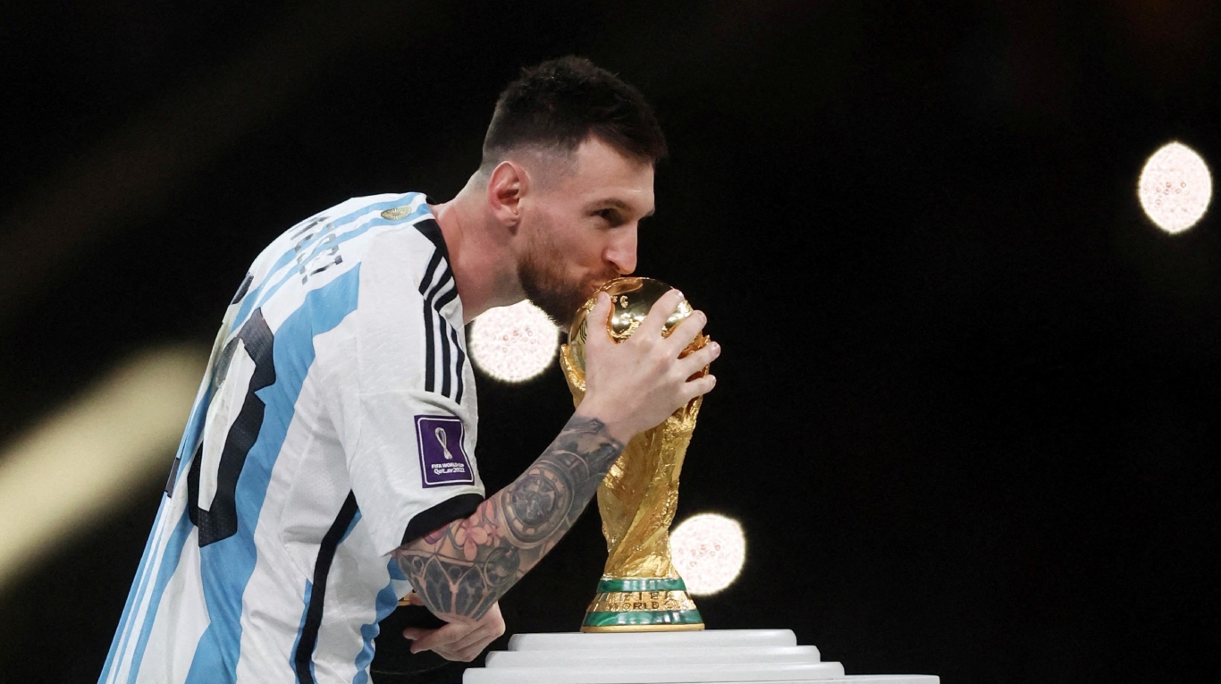 La emoción de Messi al ver las tres estrellas en la camiseta de la  Selección Argentina - TyC Sports