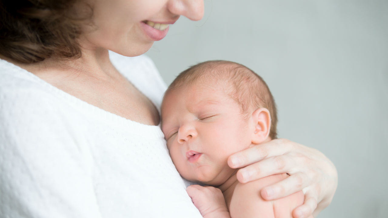 Los bebés prematuros requieren de ciertos cuidados.