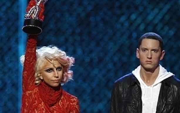 Lady Gaga tenía mal olor