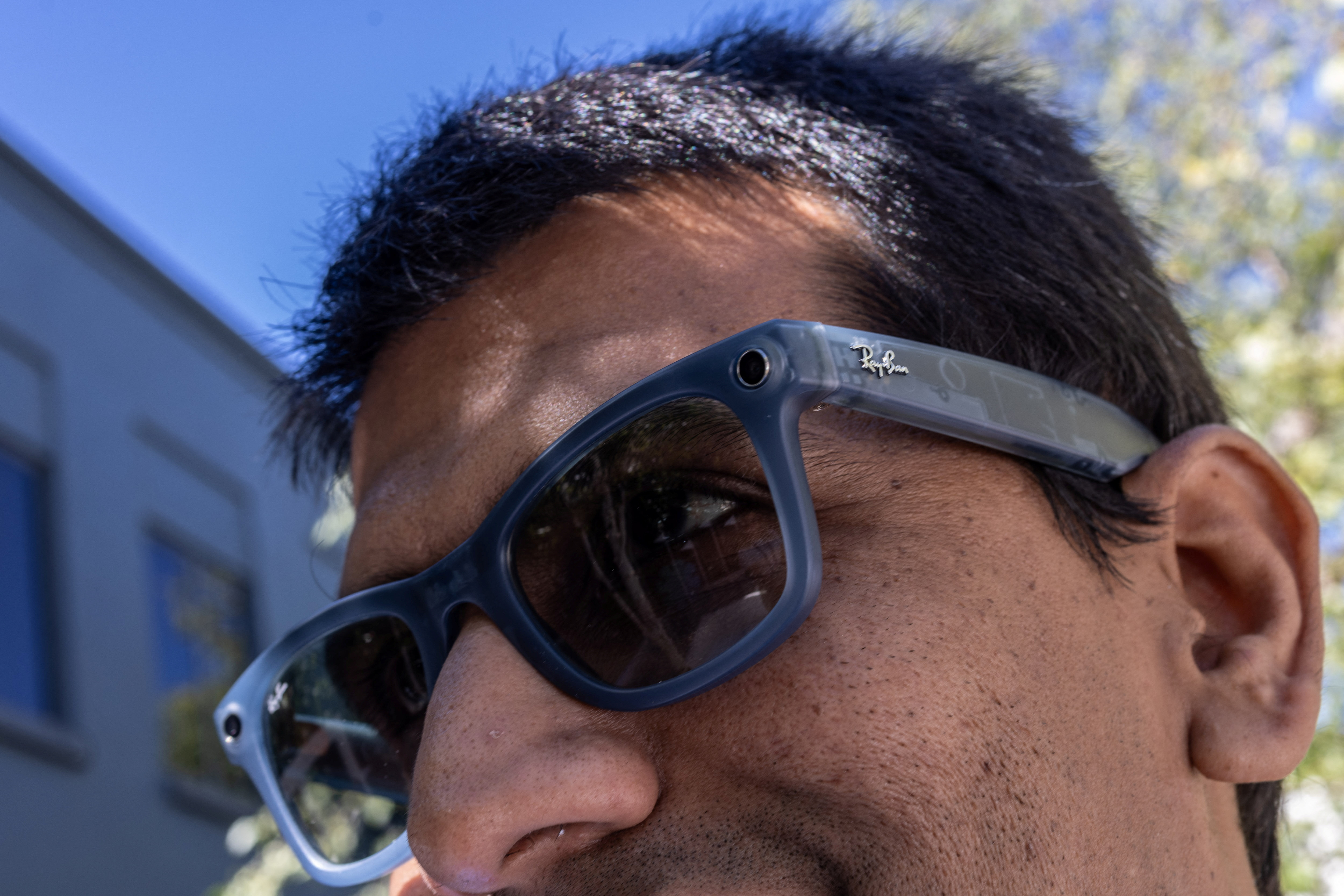 TCL presenta las gafas RayNeo X2 de realidad aumentada en el CES 2023