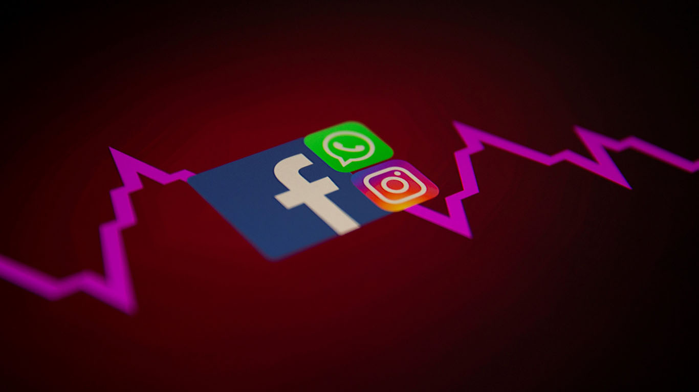 Facebook, WhatsApp e Instagram llevan ocho horas sin funcionar. (Foto: REUTERS/Dado Ruvic/Ilustración)