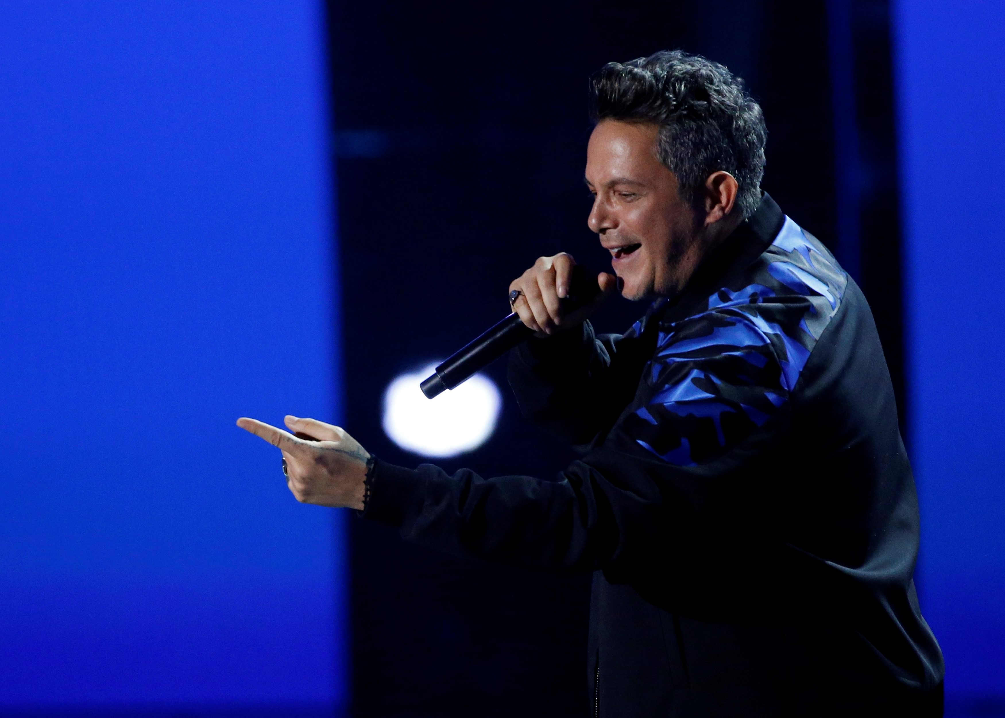 Alejandro Sanz se enojó con Maluma, pero se disculpó con J Balvin.