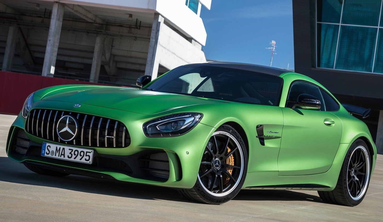 Mercedes-AMG GT R, disponible en la Argentina por 305.900 dólares