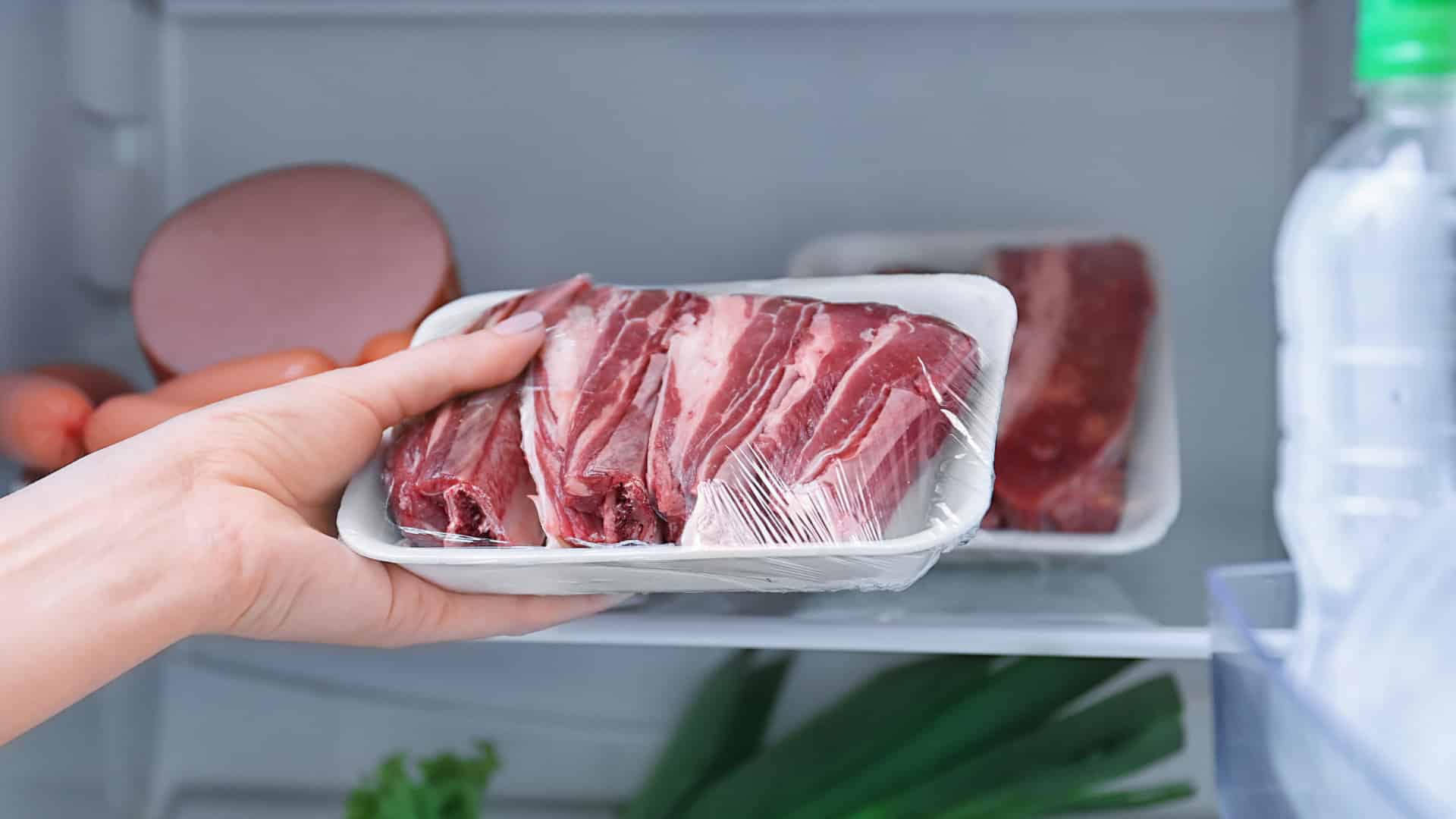 Cómo descongelar bien entre tiempos y cortes de carne | eltrece