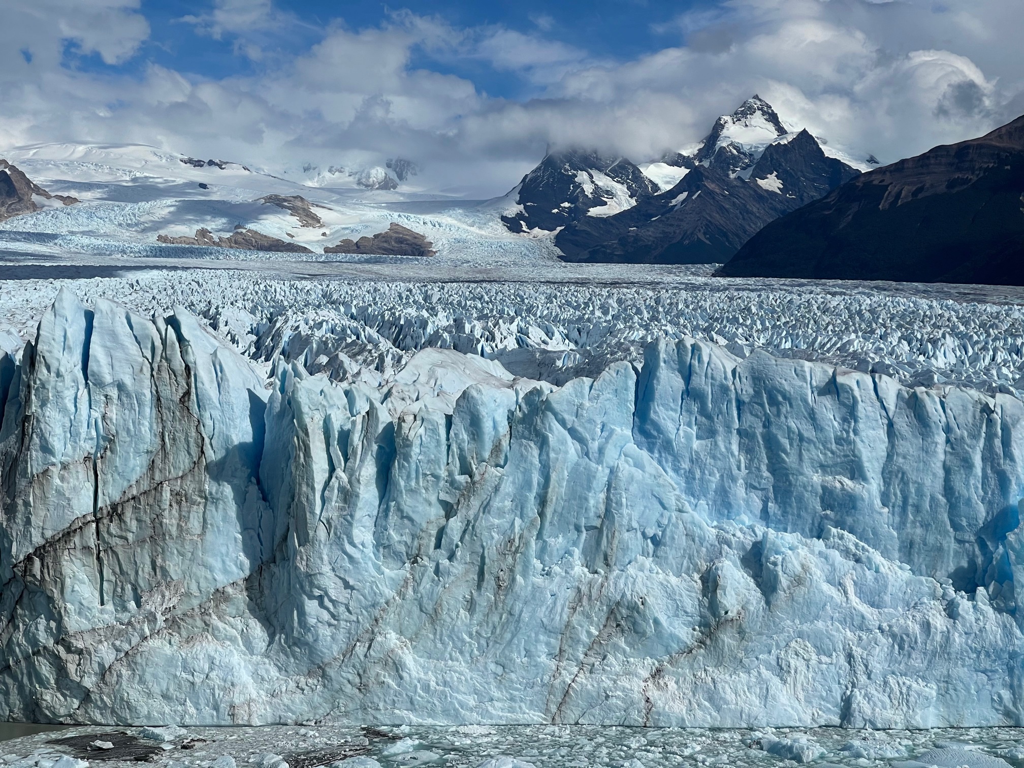 El indescriptible glaciar Perito Moreno (Foto Valeria Schapira)