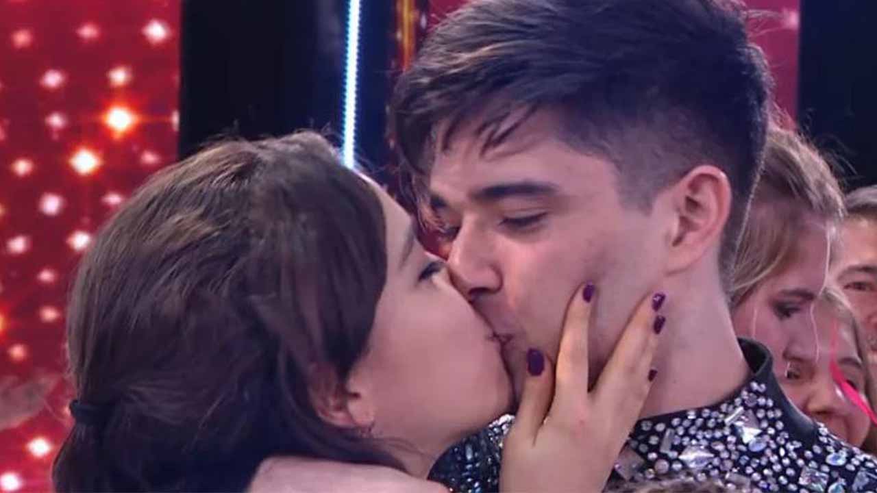 ¡Ni por la fama ni por fachero! Male Narvay reveló qué fue lo que la enamoró de Julián Serrano: “Lo elegí por eso”