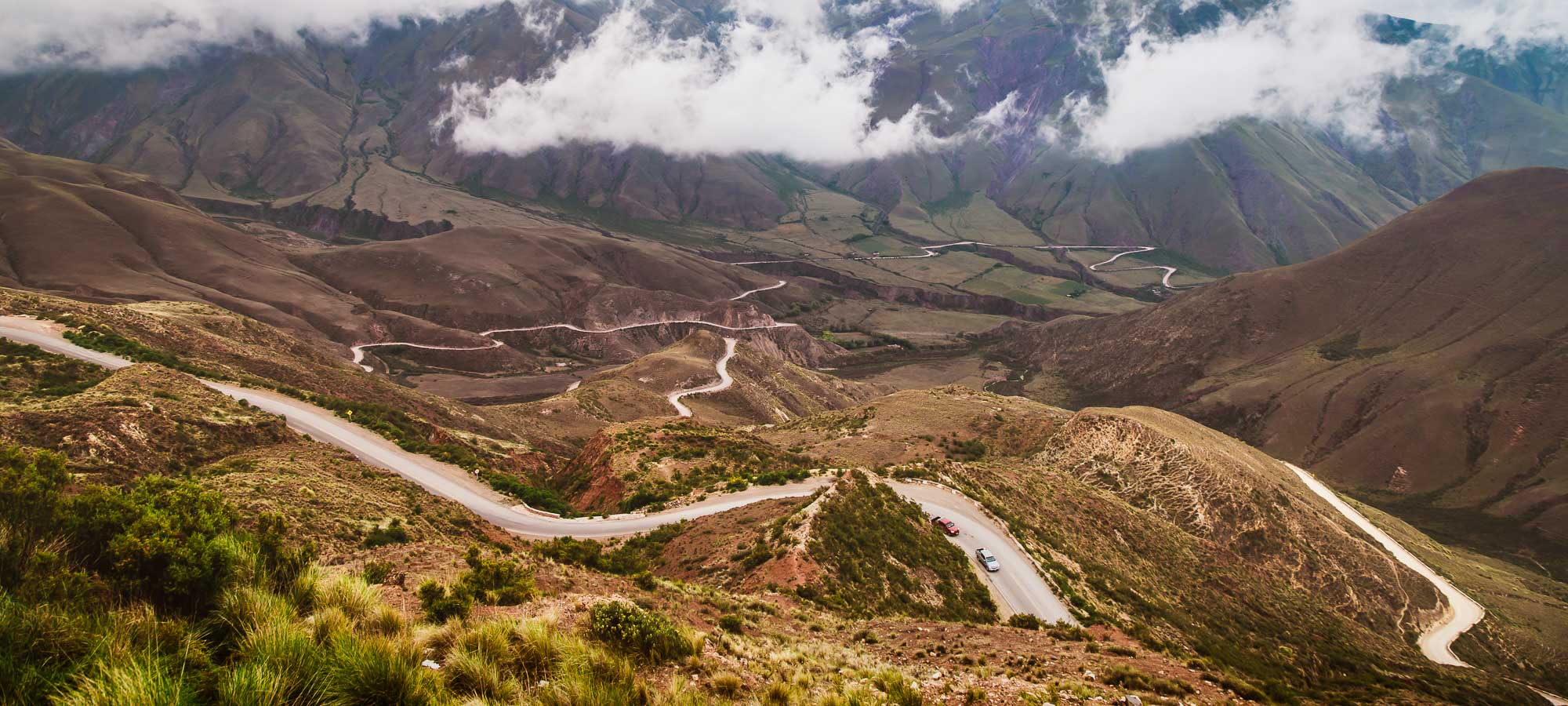 Zigzaguear hasta las nubes: Cuesta del Obispo, uno de los destinos argentinos favoritos de los ciclistas | TN