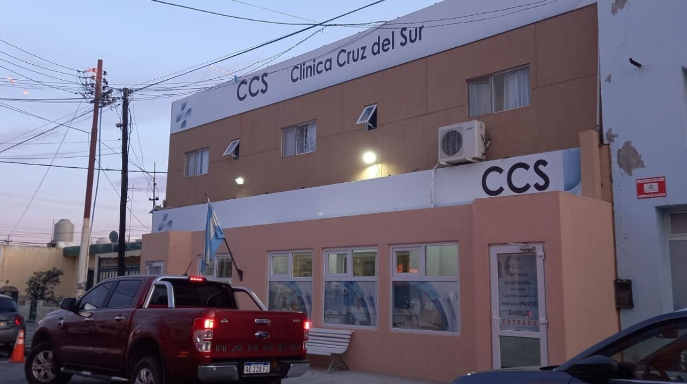 Una cl nica de Santa Cruz atend a a dos pacientes con el mismo