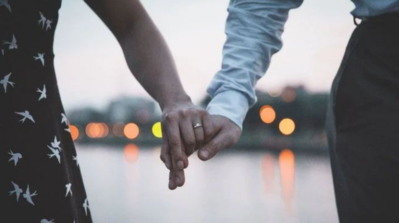 El anillo de compromiso es símbolo de amor y concordia. Foto: Pixabay