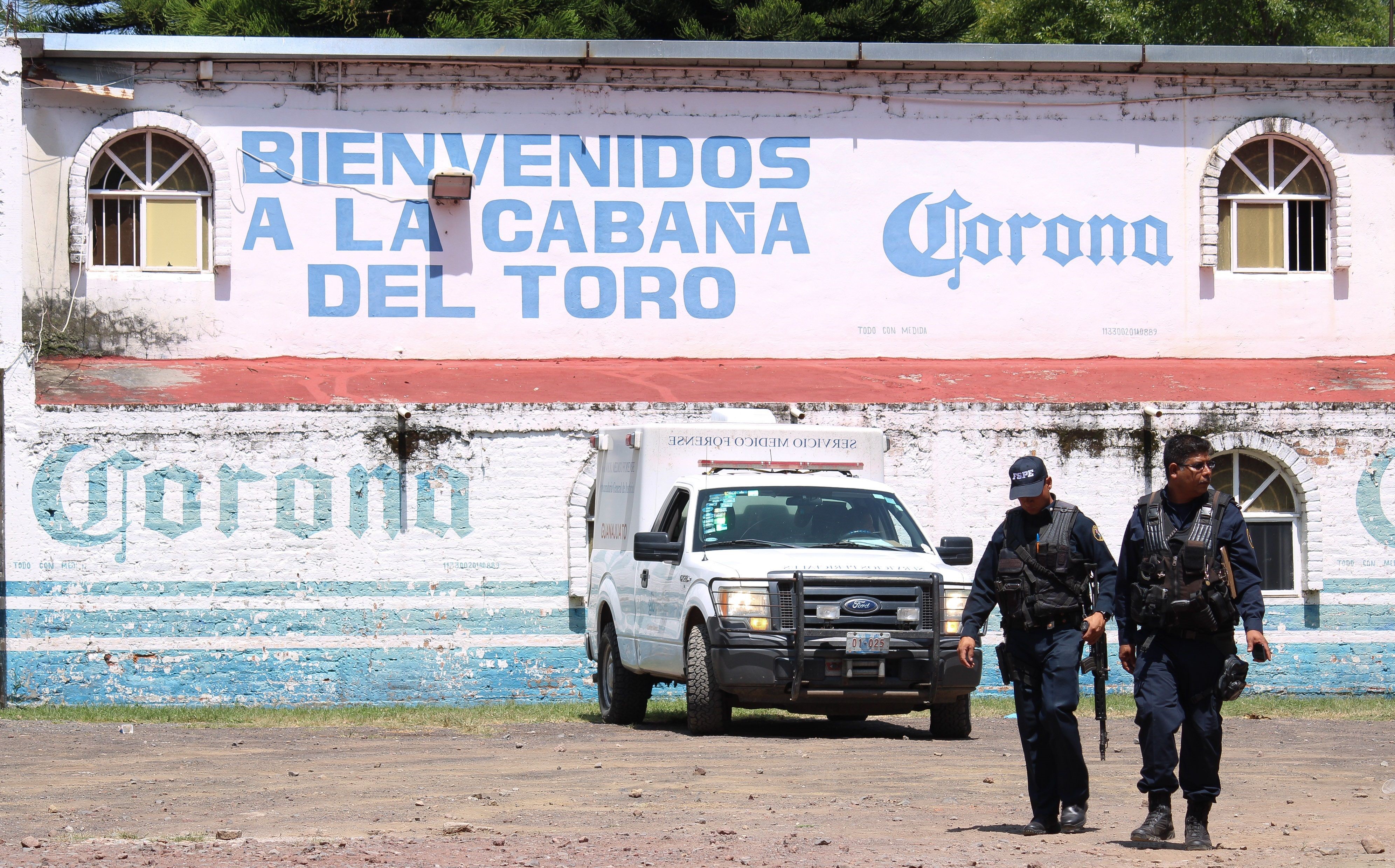 En México, un ataque narco contra un bar dejó 11 muertos | TN