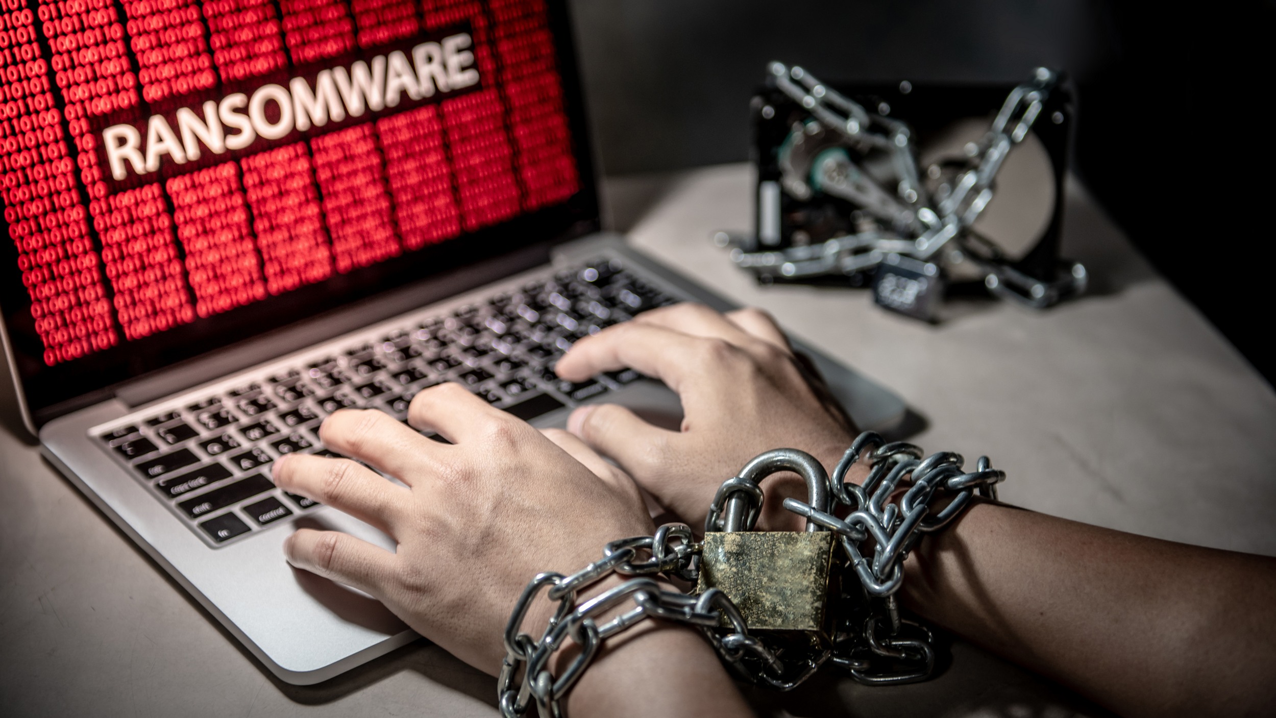 A los ataques ransomware se los compara con un secuestro; en este caso la "presa" es la información digital.