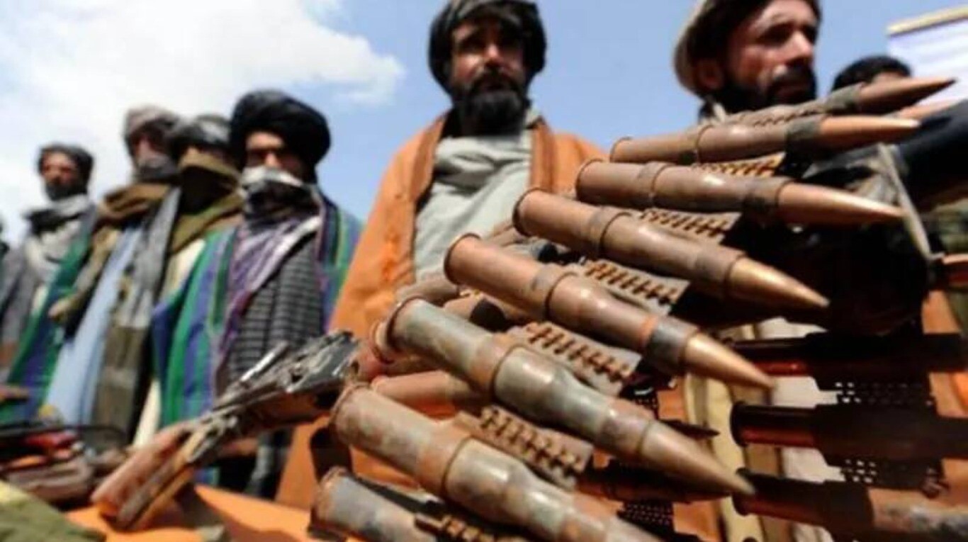 Los talibanes muestras su poderío militar (Foto: AFP)