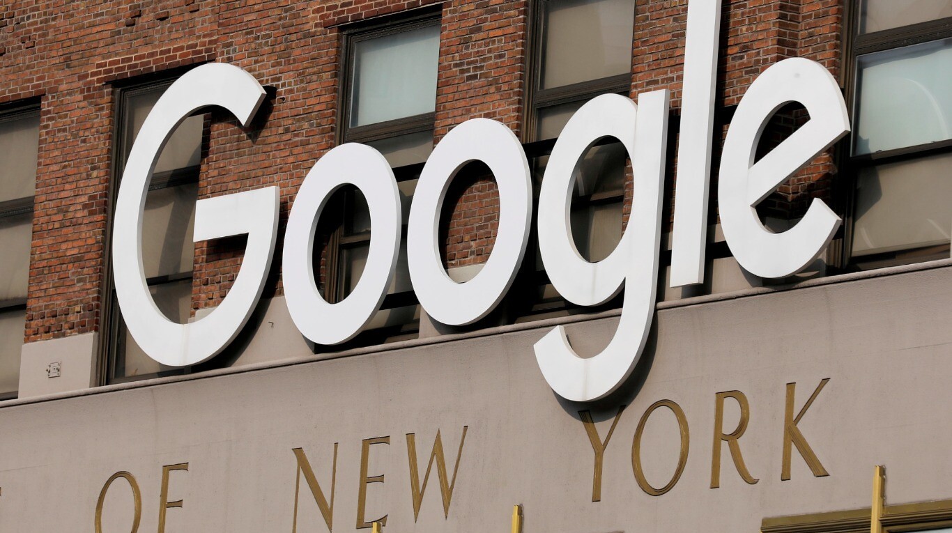 Los trabajadores de Google que elijan no volver a la oficina podrían cobrar menos (Foto: Reuters/Andrew Kell).