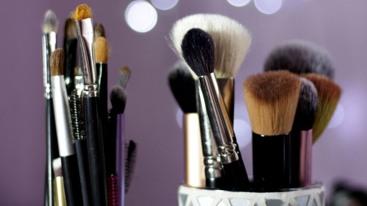 Cómo cuidar tus brochas de maquillaje para que duren más tiempo
