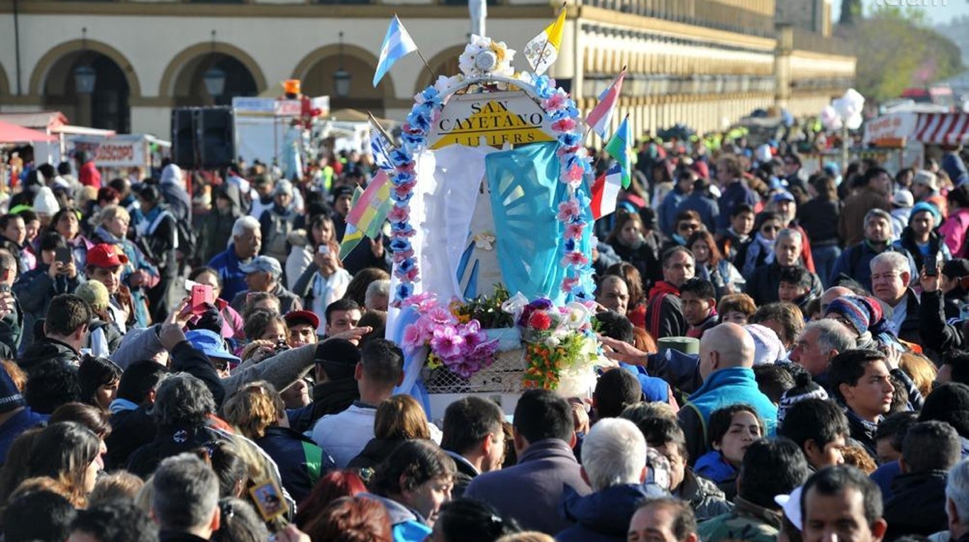 La peregrinación a Luján volverá presencialmente este sábado y domingo. (Foto: Télam).