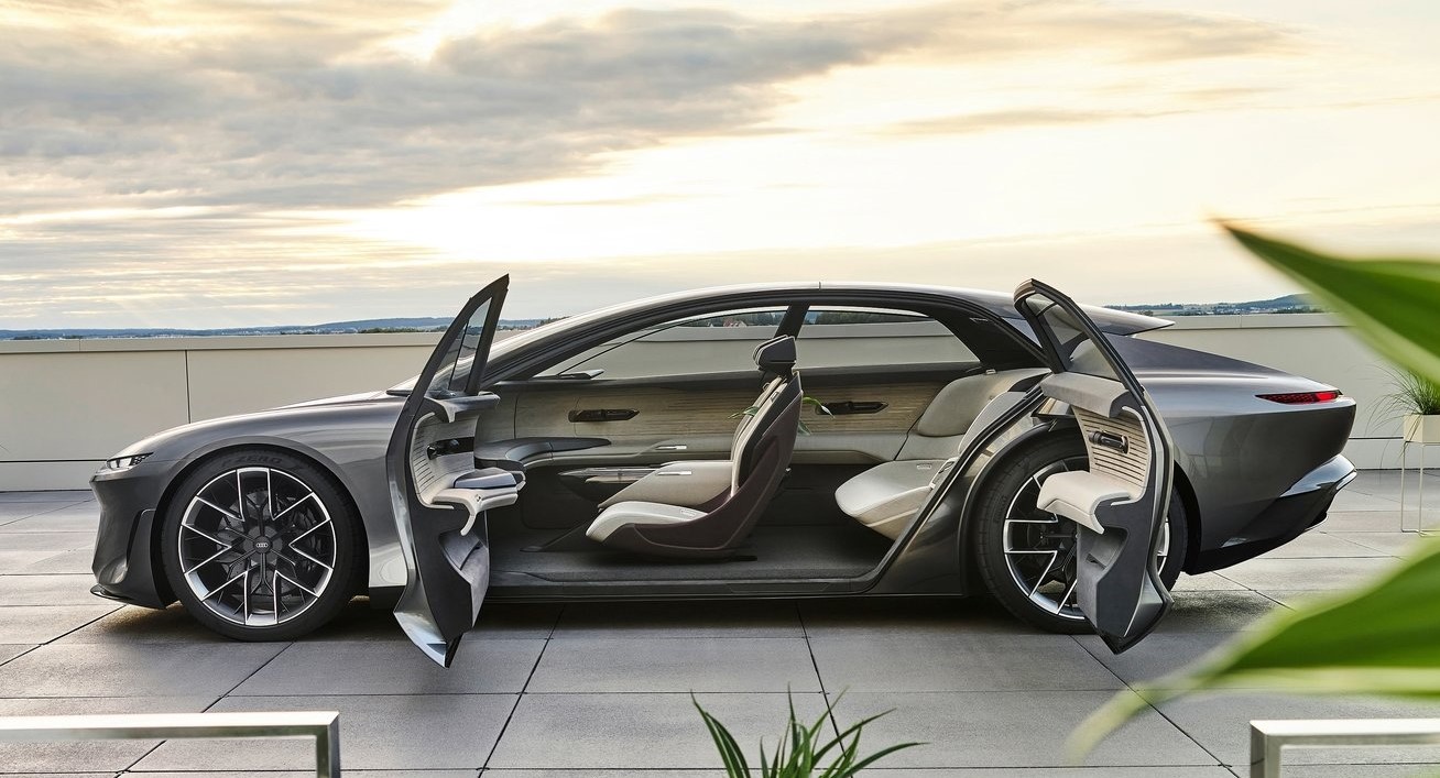 El Audi Grandsphere Concept adelanta el futuro de la casa de los anillos.