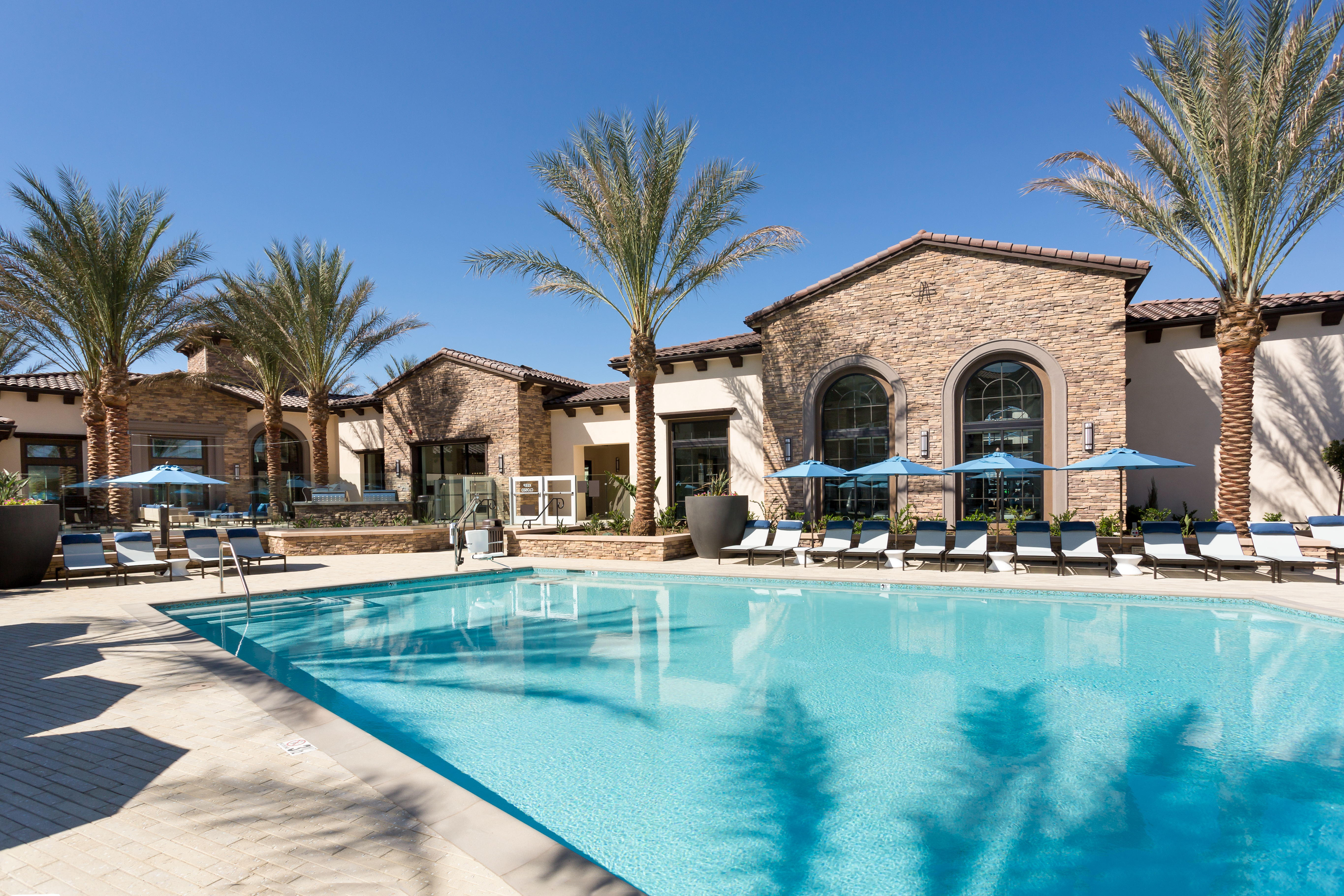 Pool at Avalon (2 of 4)