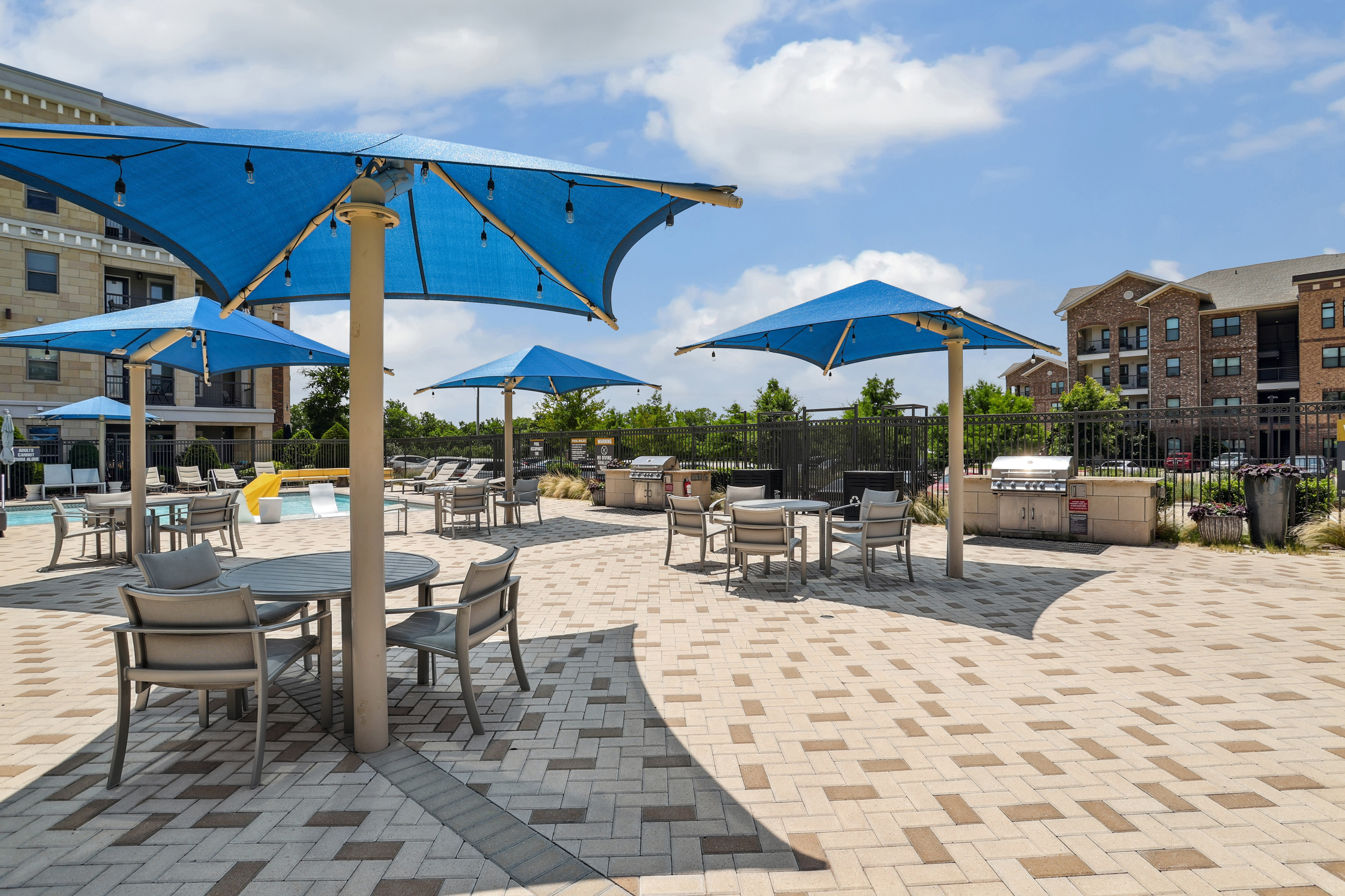 Grill area at Avalon Frisco North