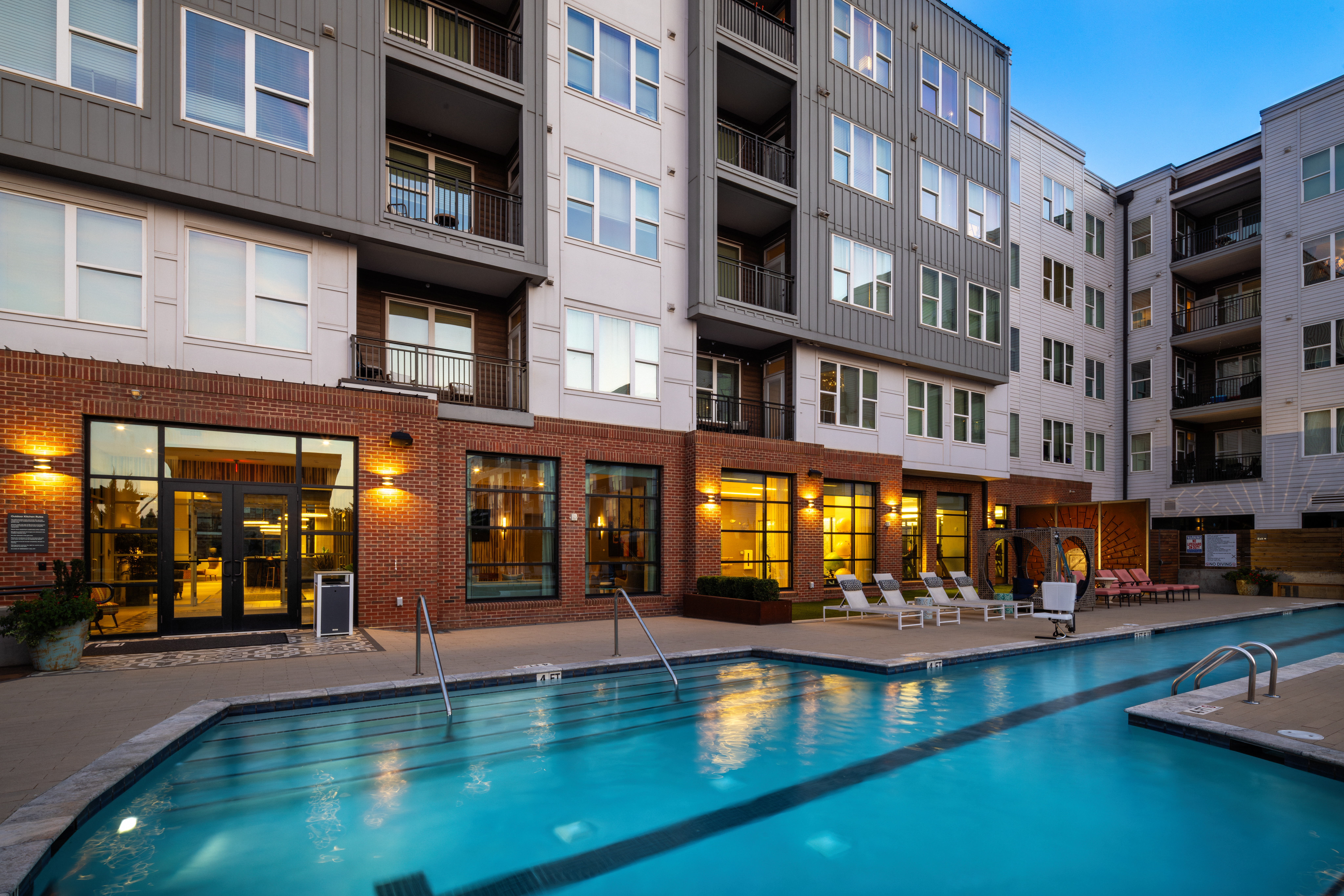 Pool at Avalon South End (3 of 4)