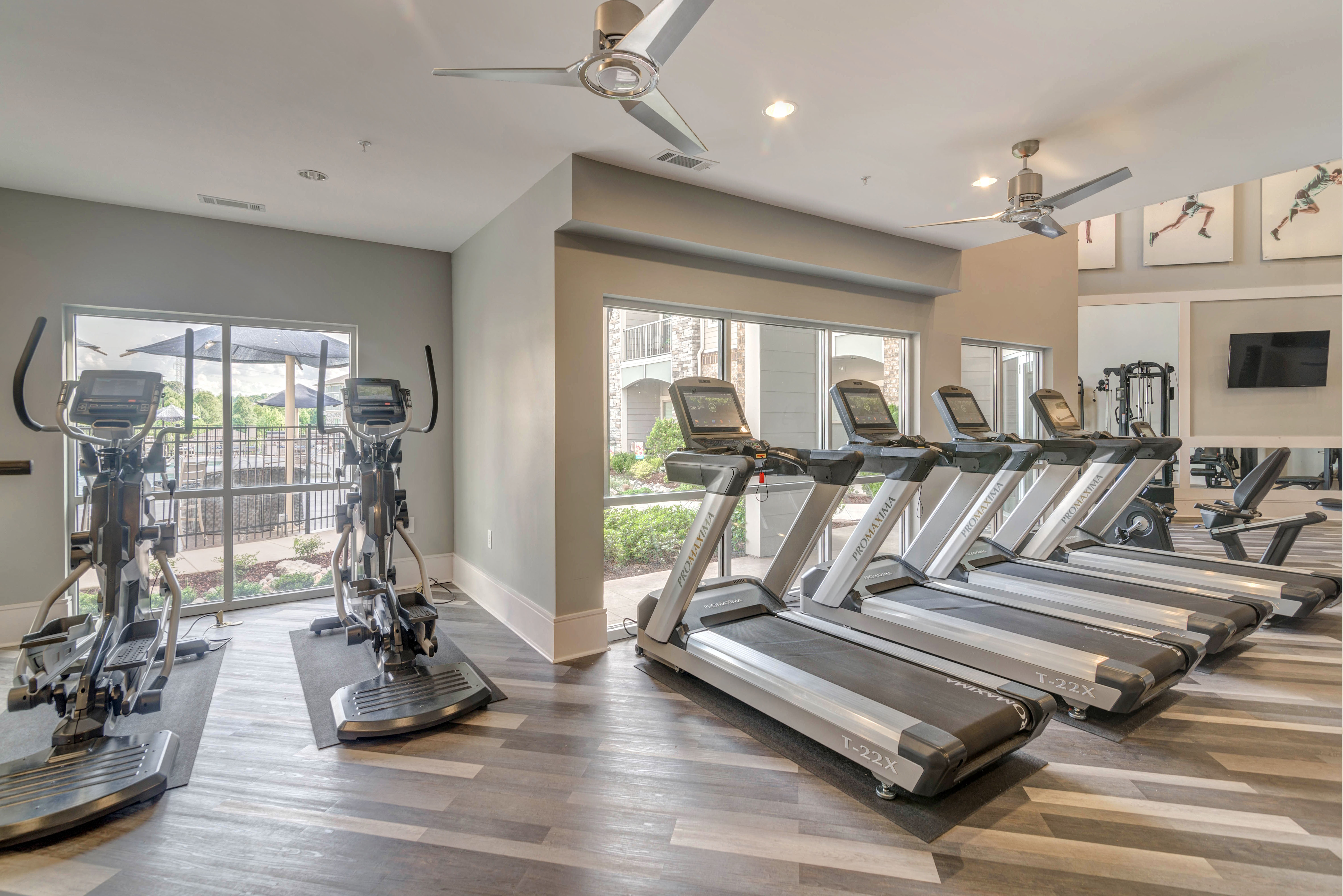 Gym at Avalon (3 of 5)