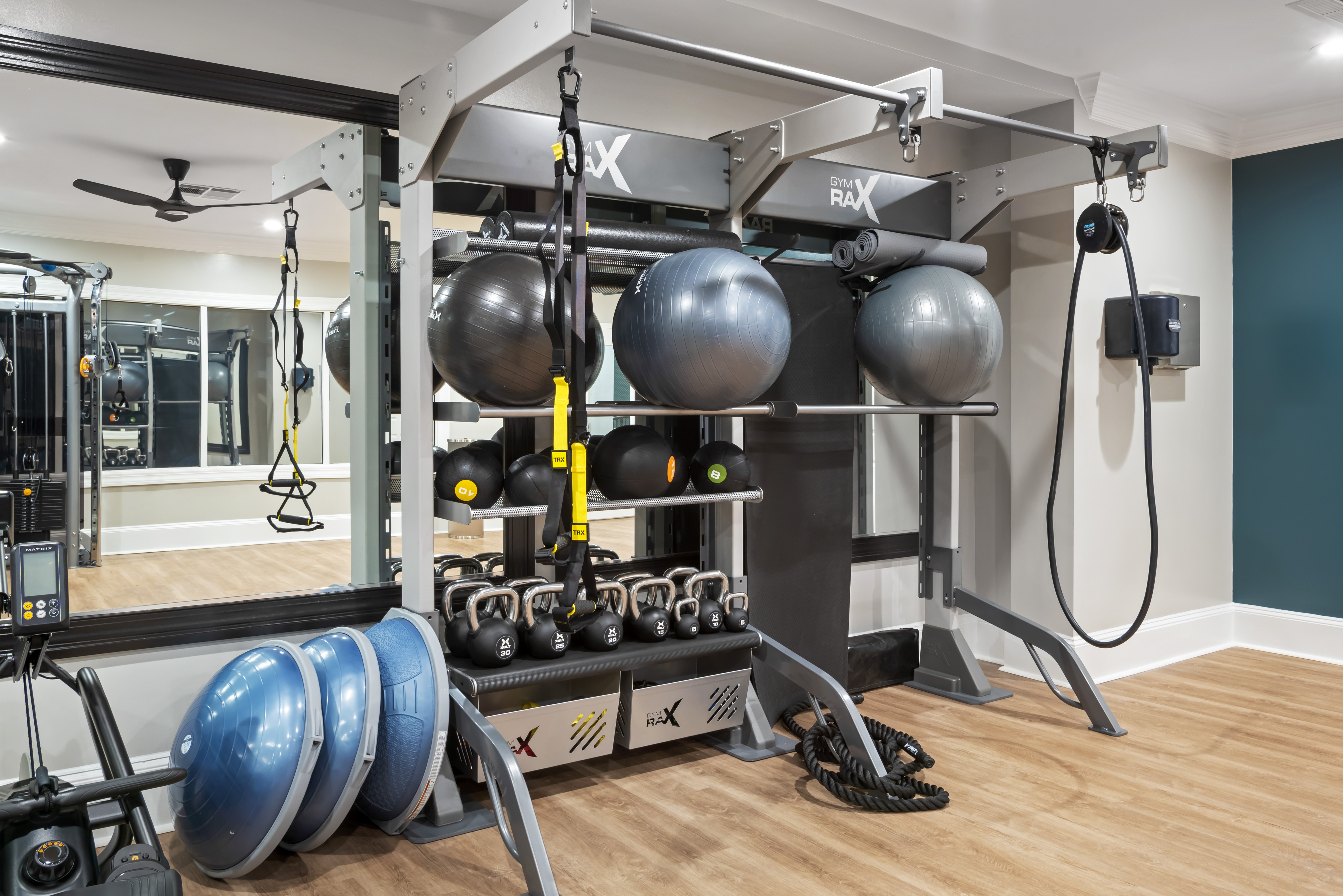 Gym at Avalon At Grosvenor Station (8 of 8)