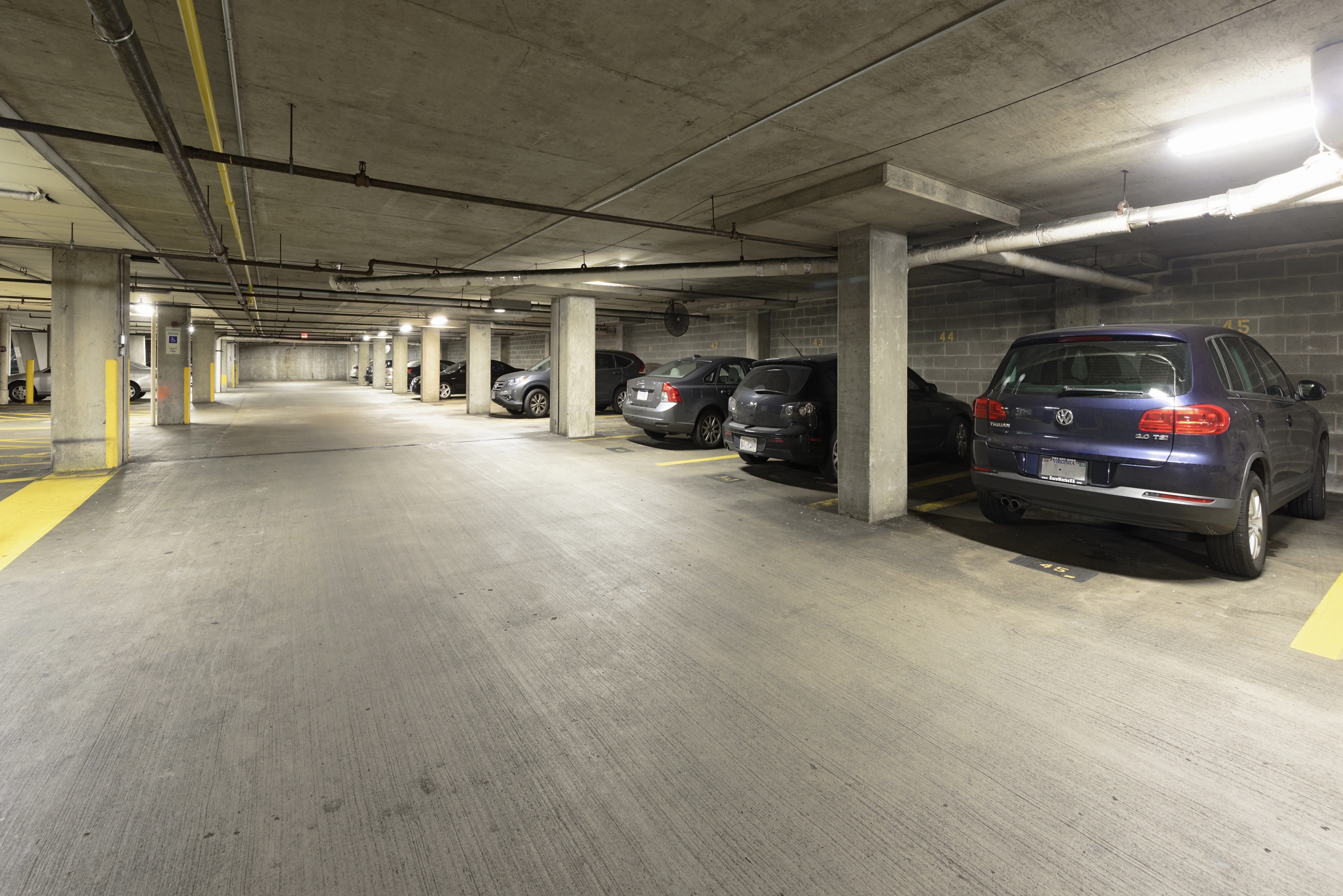 Parking at Ava Ballston