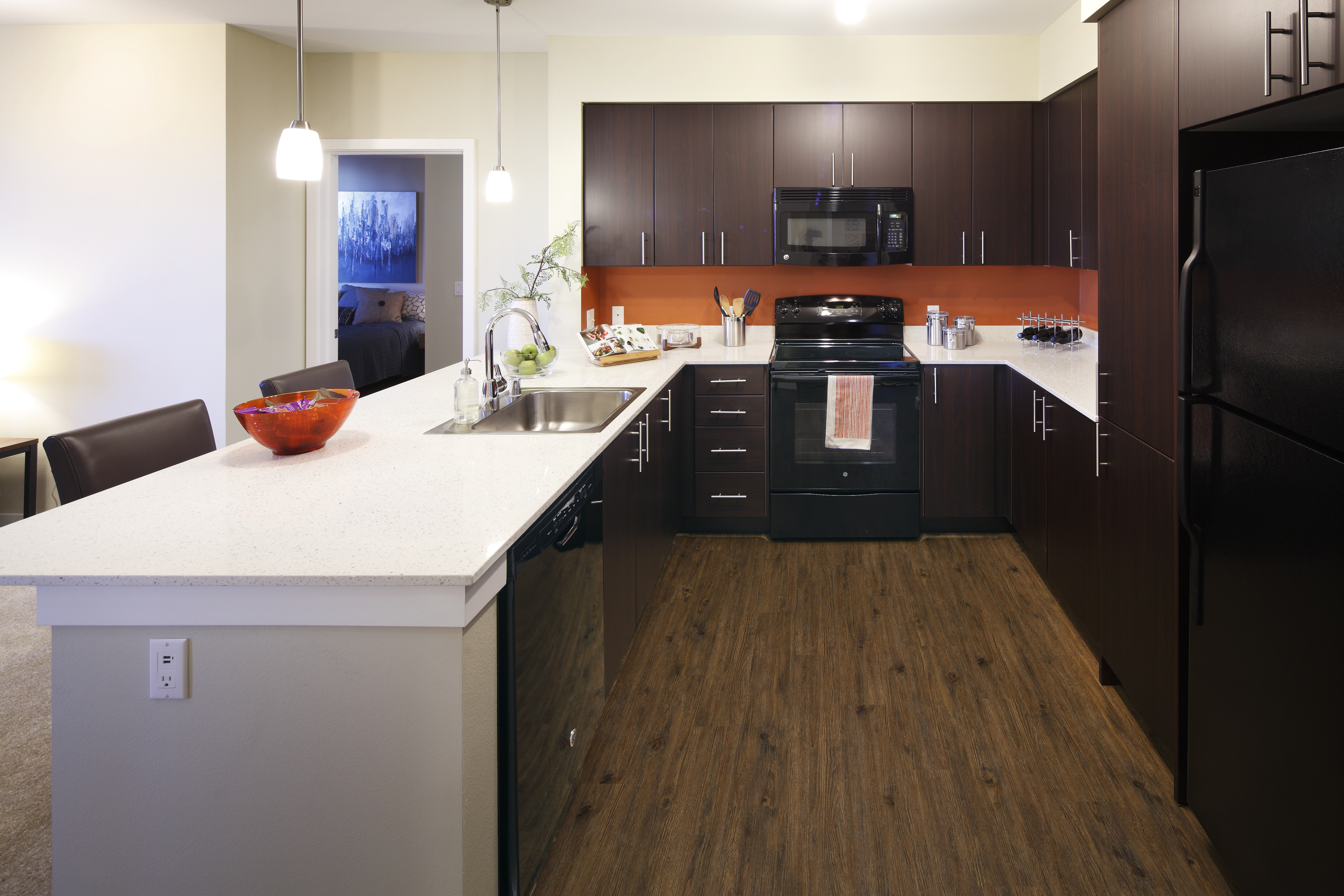 Avalon Alderwood 5 of 12