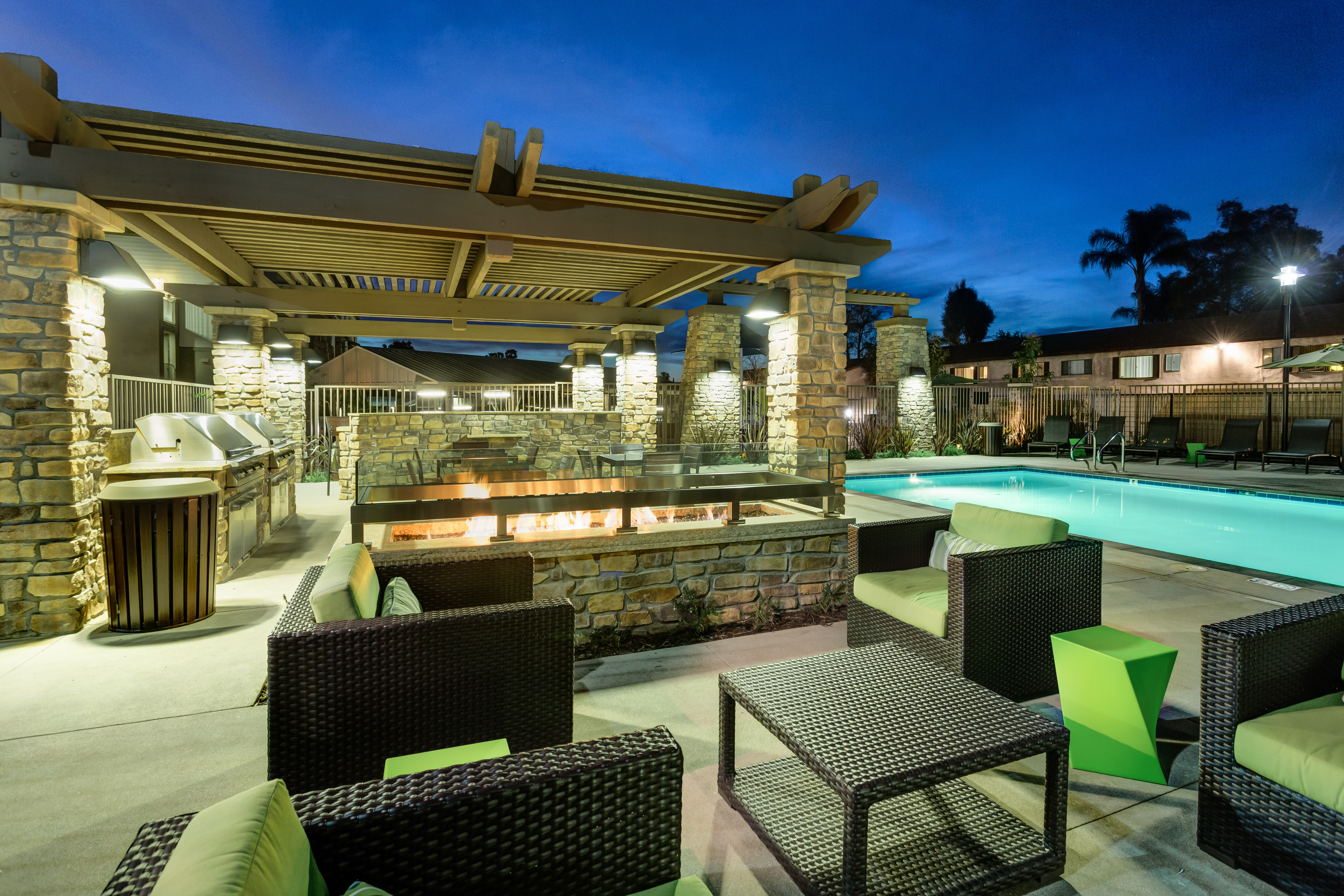 Pool at Avalon (3 of 8)