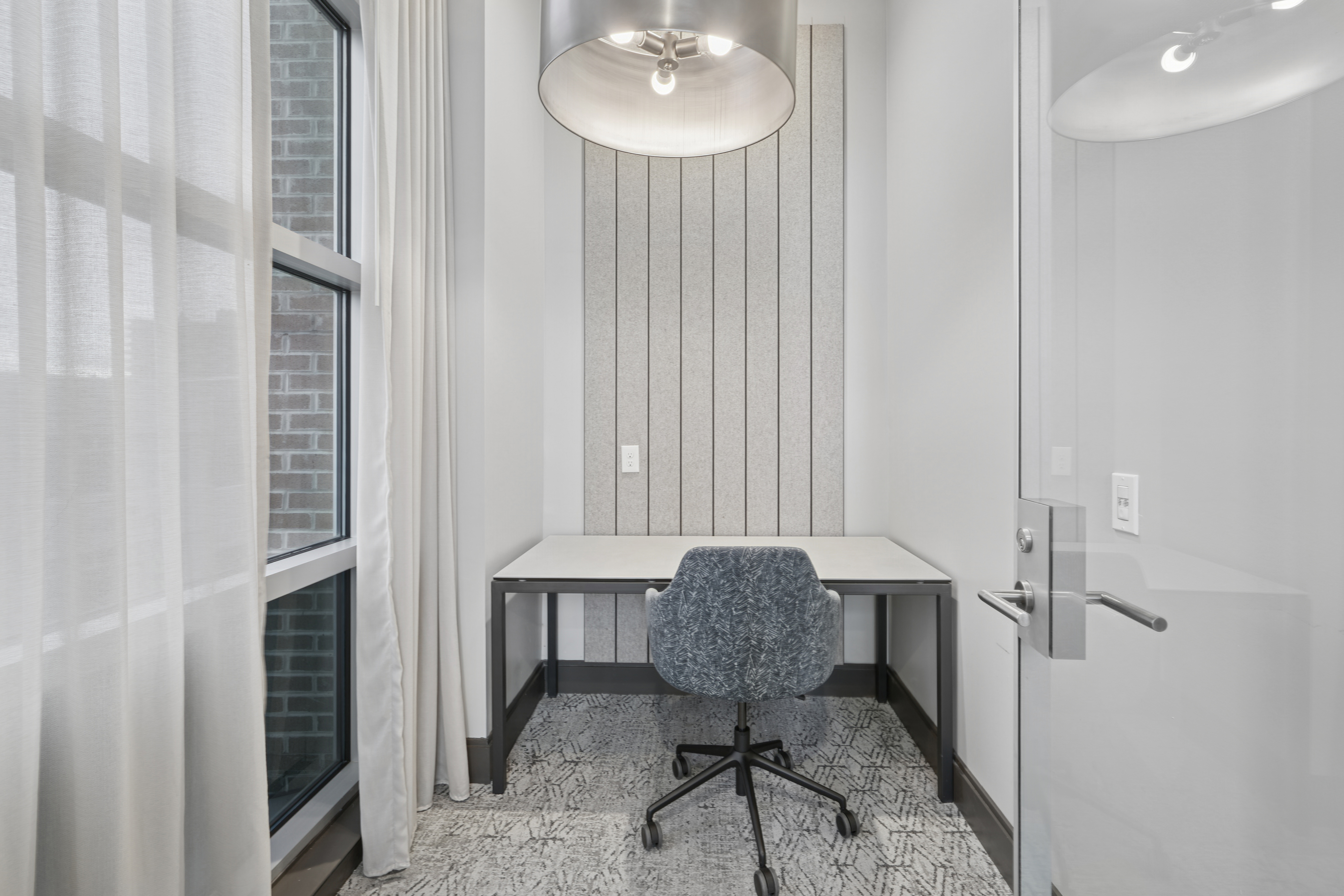 Work space at Avalon Bloomfield Station