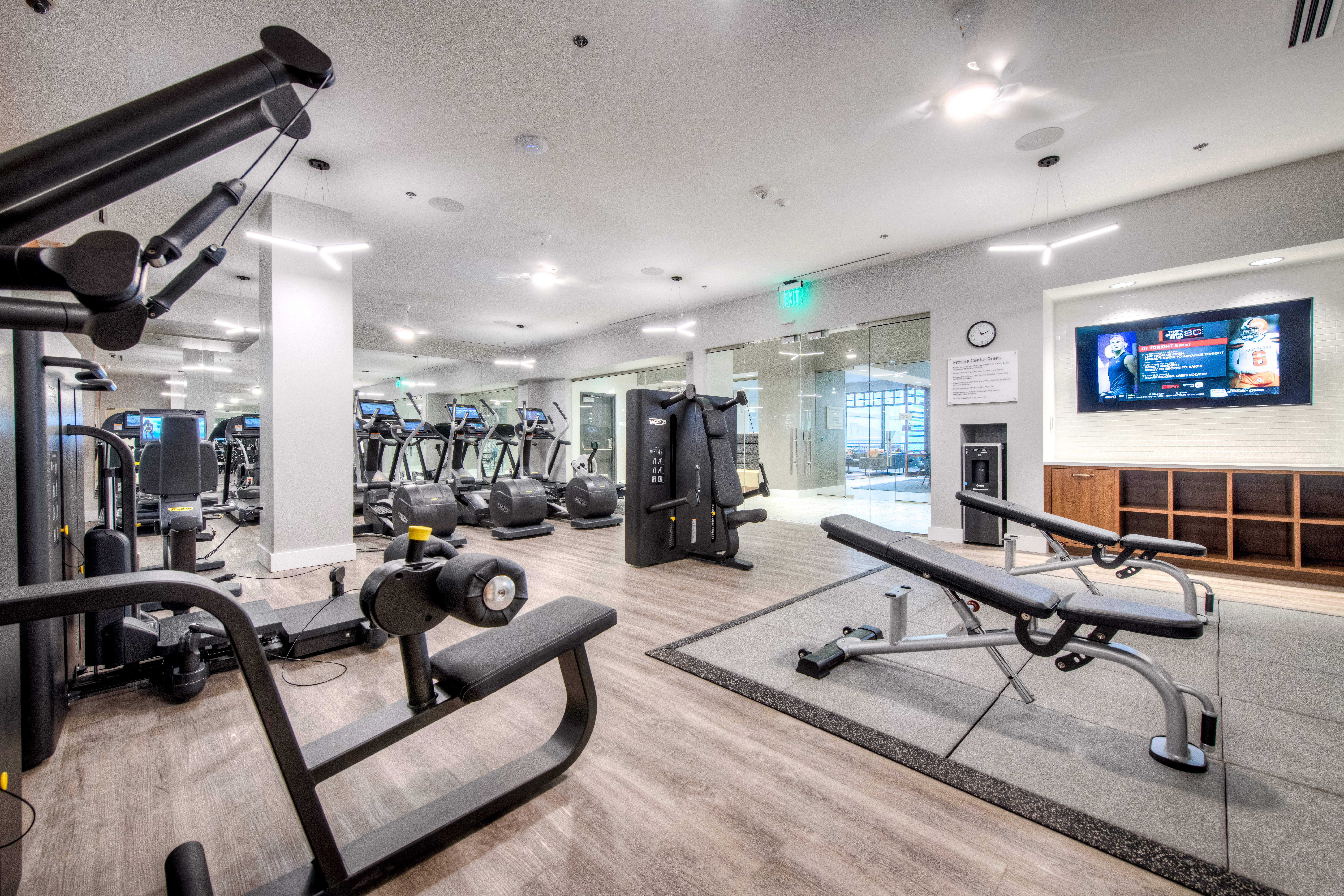 Gym at Avalon Clarendon (2 of 4)