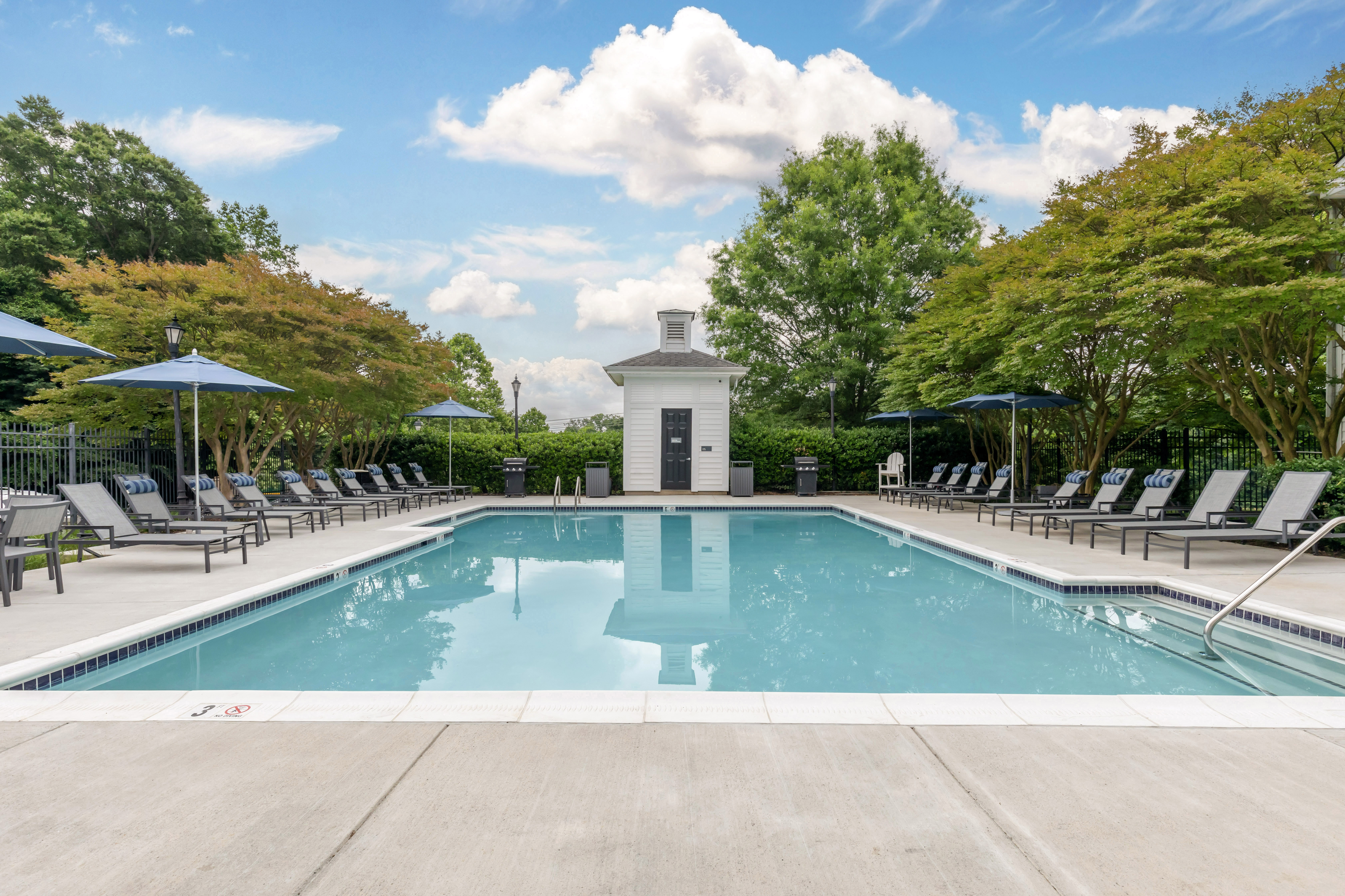 Pool at Avalon Russett (2 of 3)