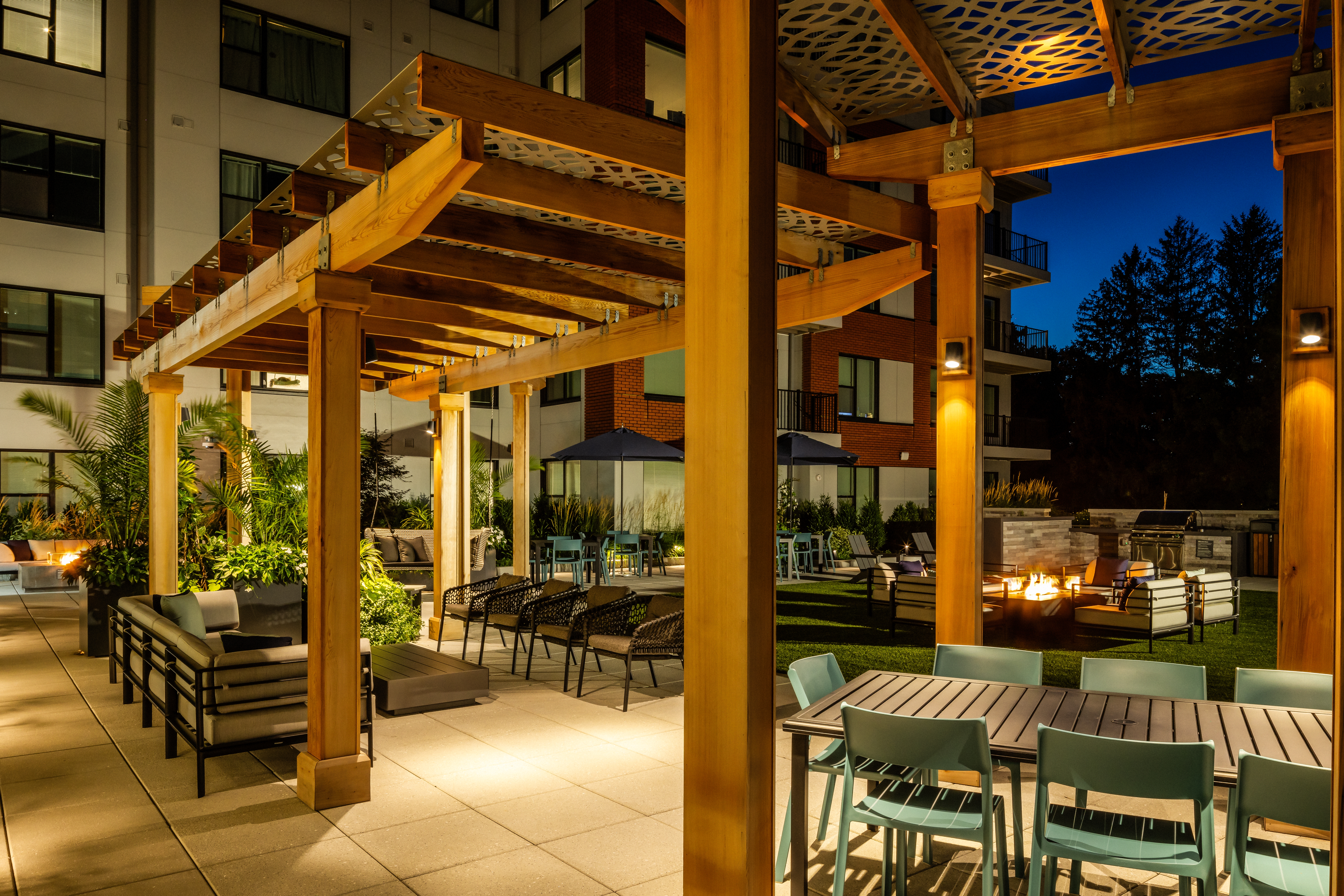 Grill area at Avalon Brighton (3 of 3)